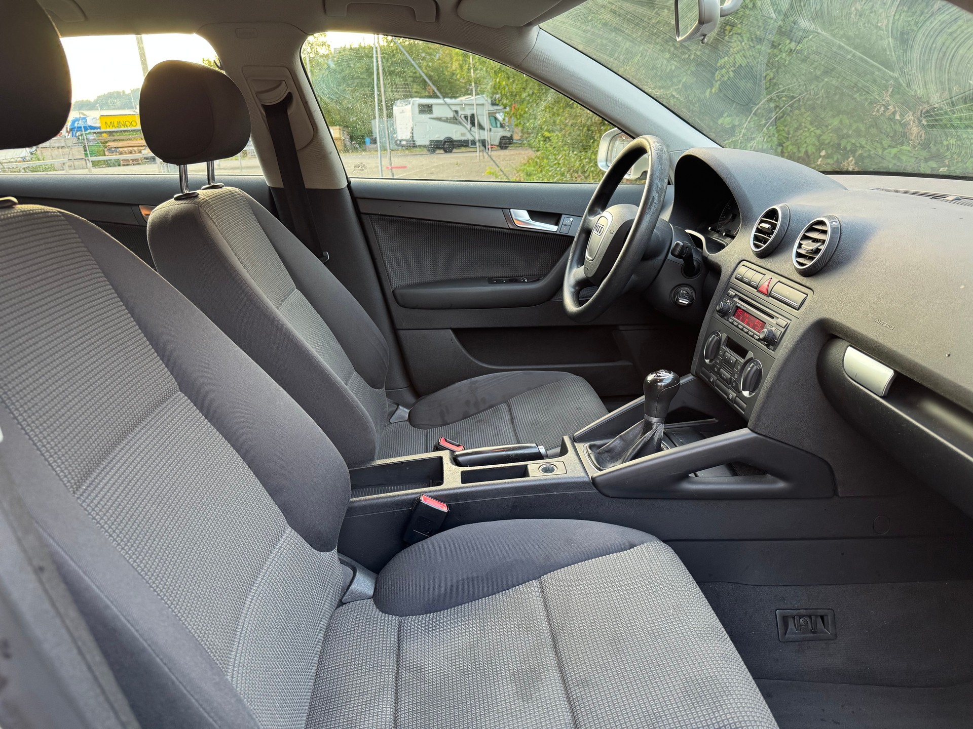 AUDI A3 2.0 FSI Ambiente-image-9