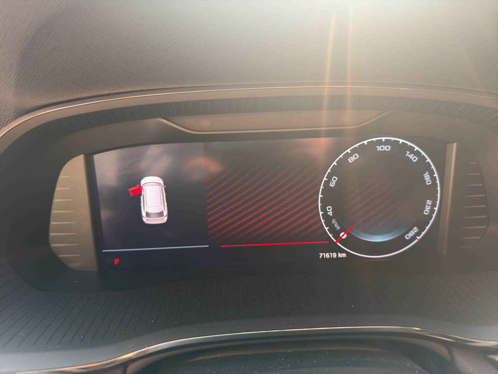 SKODA Octavia Combi 2.0 TSI DSG RS-image-5