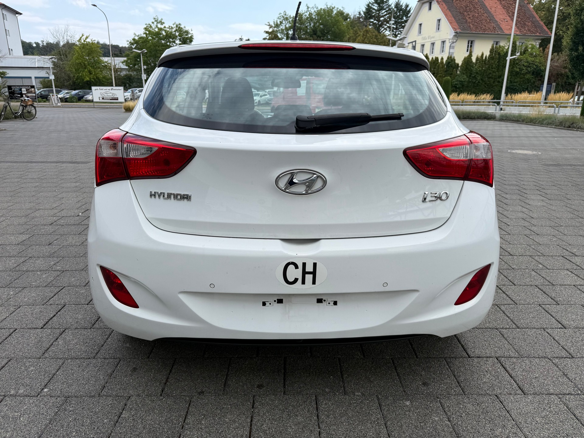HYUNDAI i30 1.6 CRDi Vertex Automatic DCT-image-4