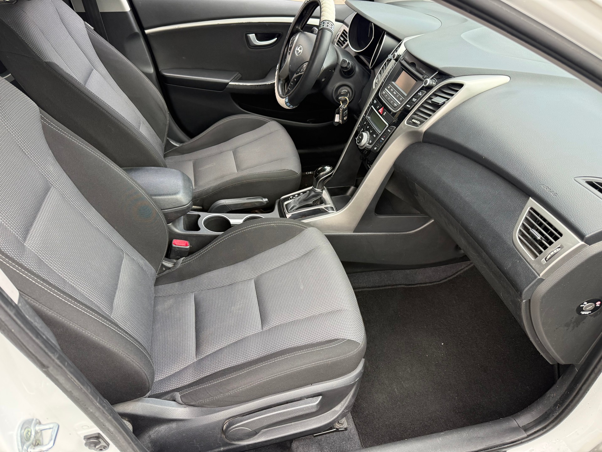 HYUNDAI i30 1.6 CRDi Vertex Automatic DCT-image-7