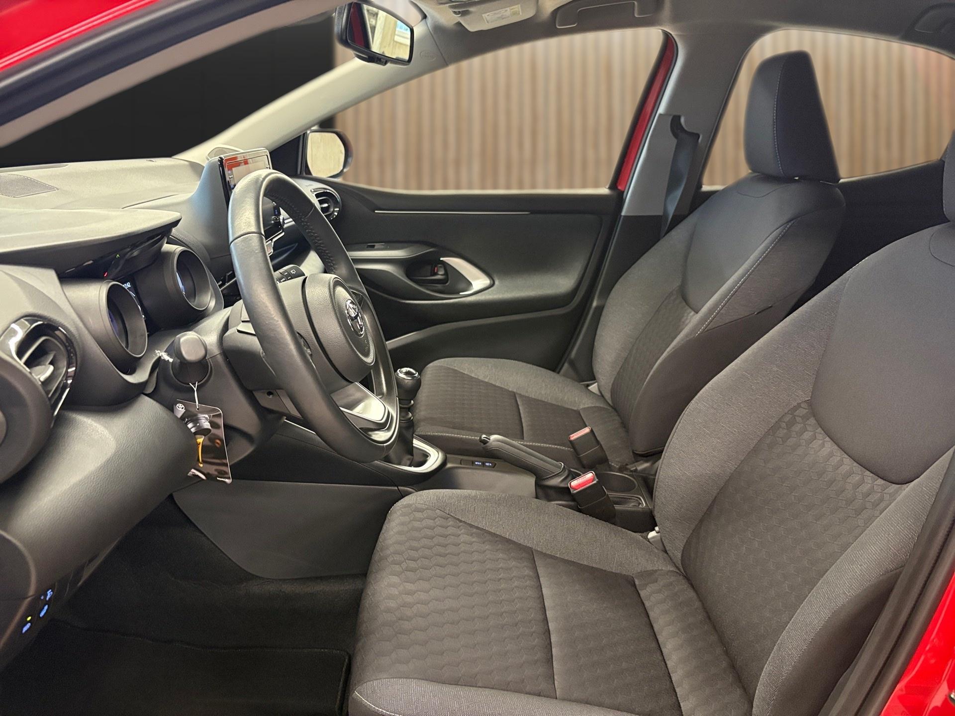 TOYOTA Yaris 1.5 Trend-image-11