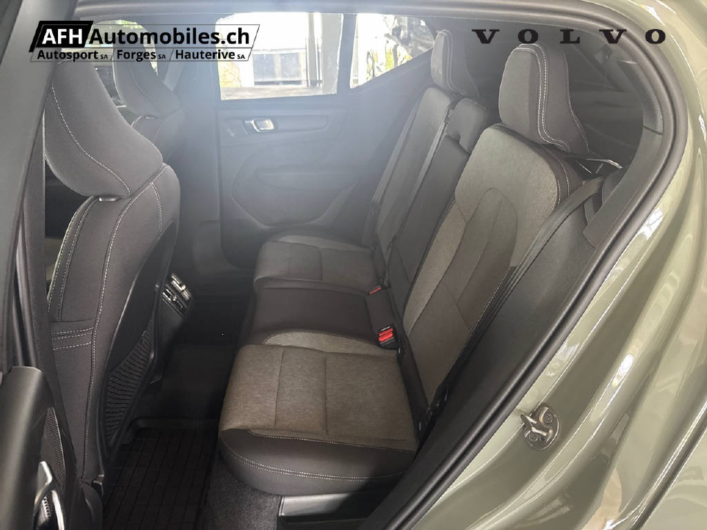 VOLVO XC40 2.0 B3 MH Core-image-13