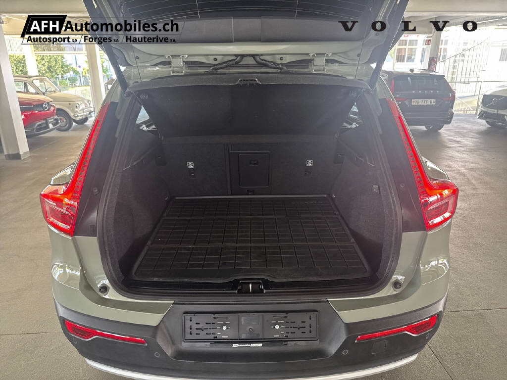 VOLVO XC40 2.0 B3 MH Core-image-17