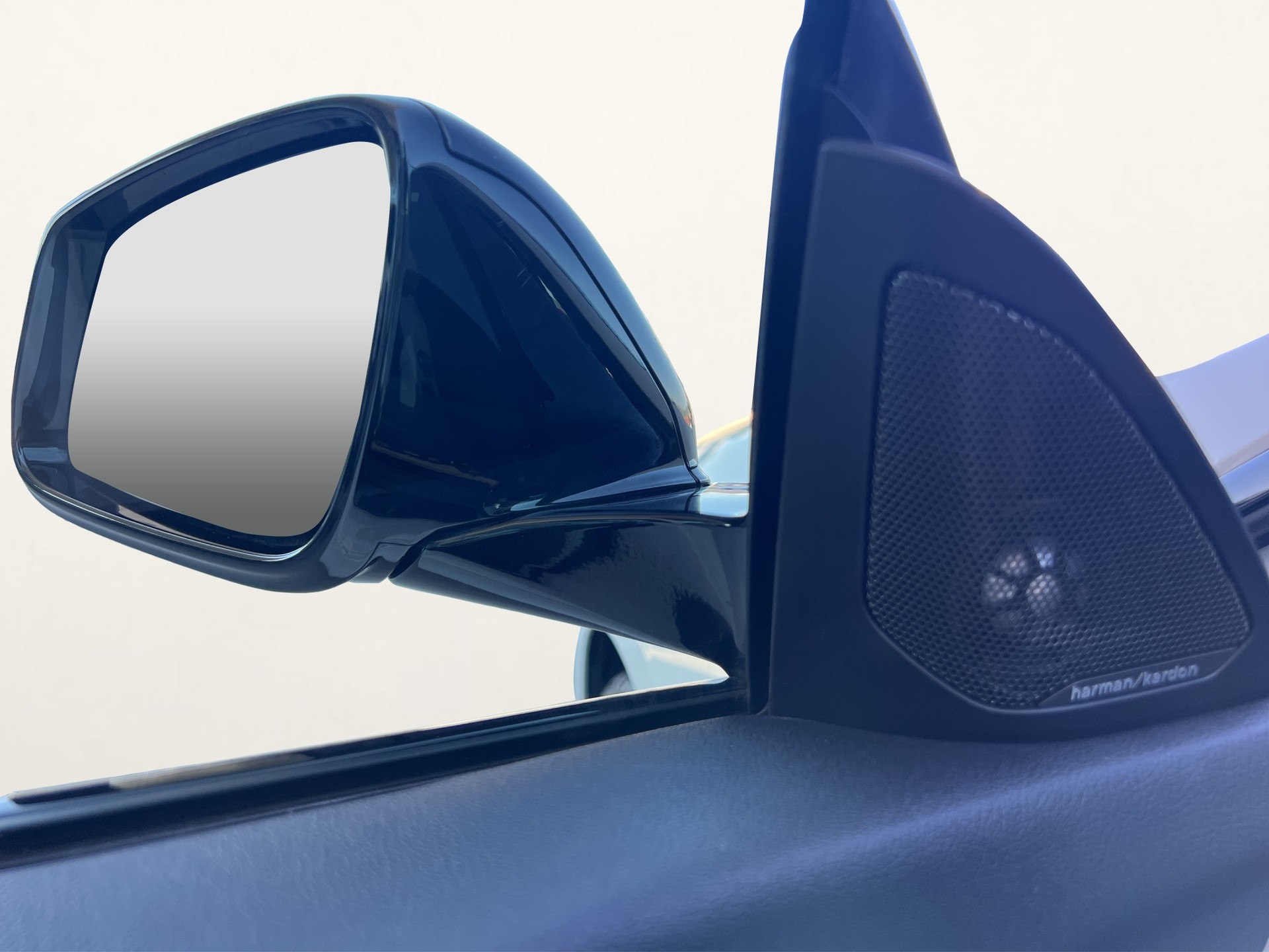 BMW M235i G C xDr Swiss Perf.-image-17