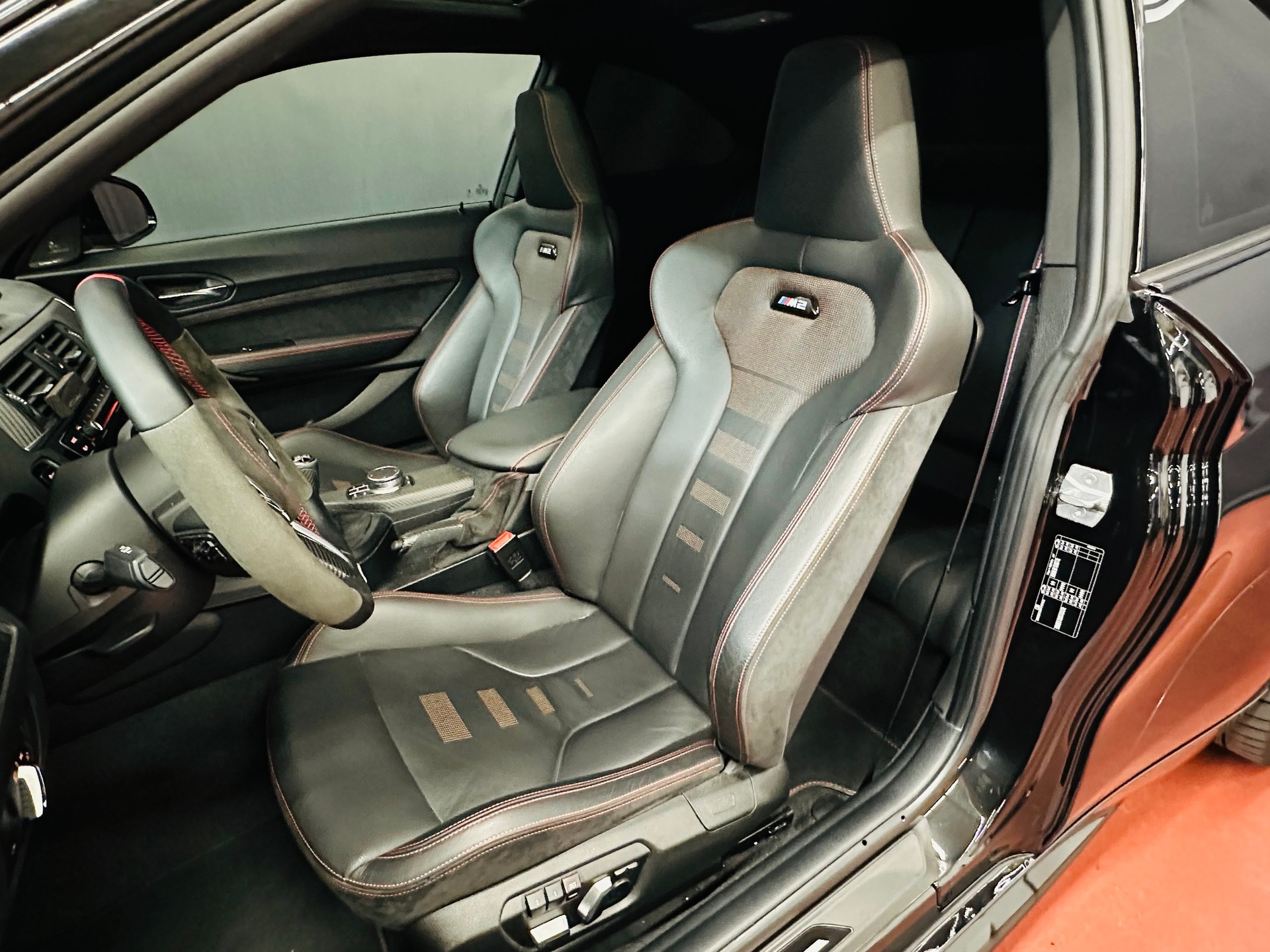 BMW M2 Competition Handschalter-image-14