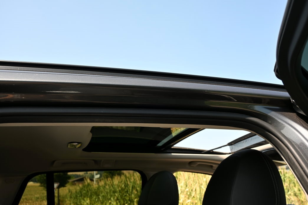 BMW 320i Touring Steptronic-image-14