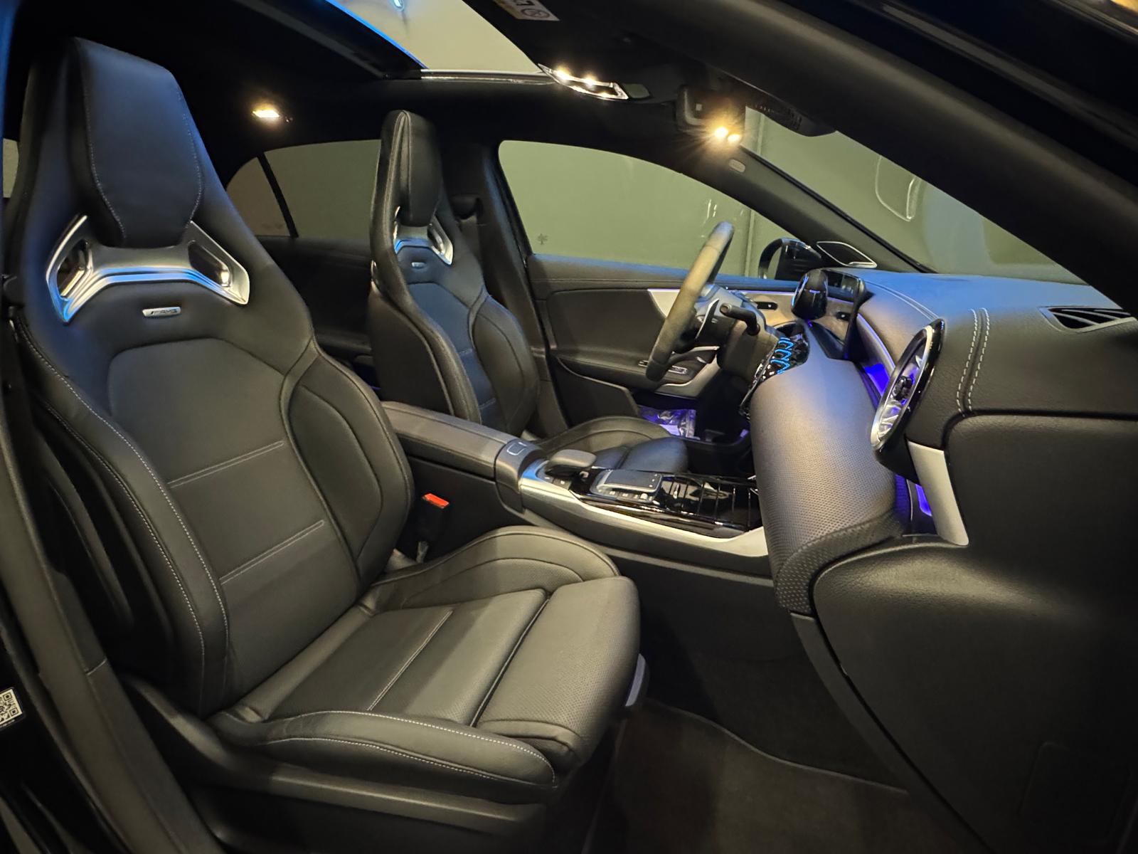 MERCEDES-BENZ A 45 S AMG 4Matic+ Speedshift-image-11