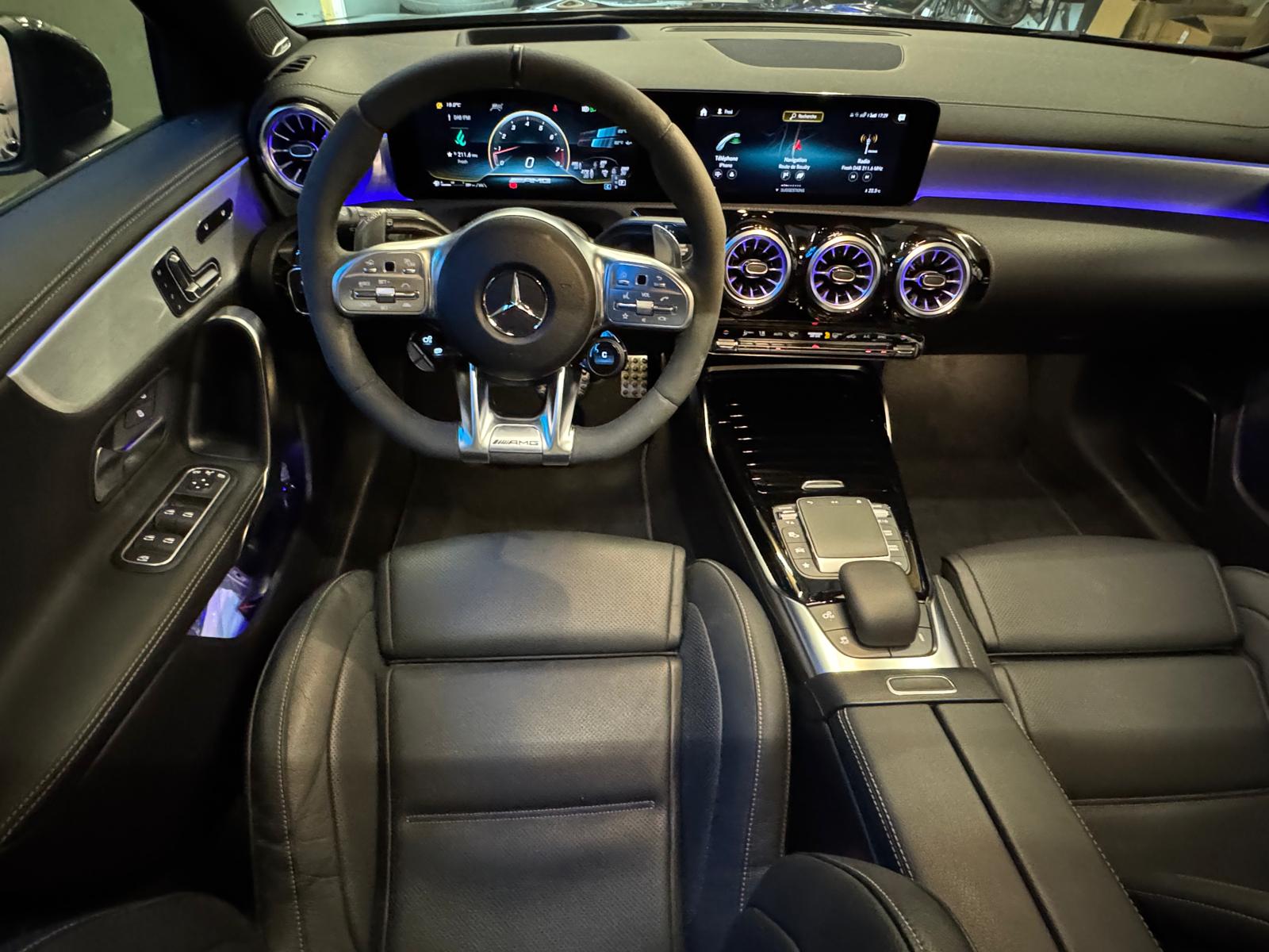 MERCEDES-BENZ A 45 S AMG 4Matic+ Speedshift-image-16