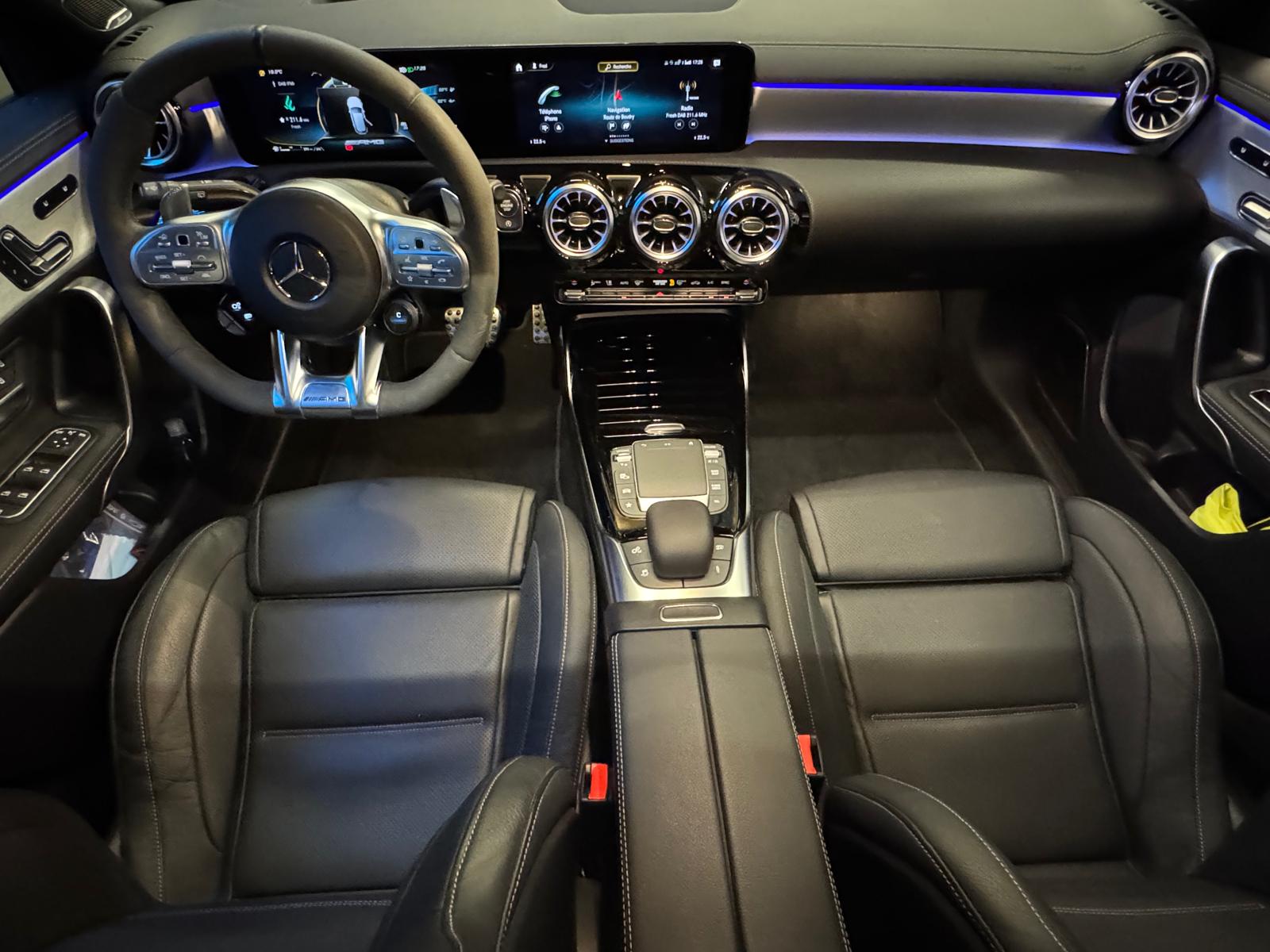 MERCEDES-BENZ A 45 S AMG 4Matic+ Speedshift-image-14