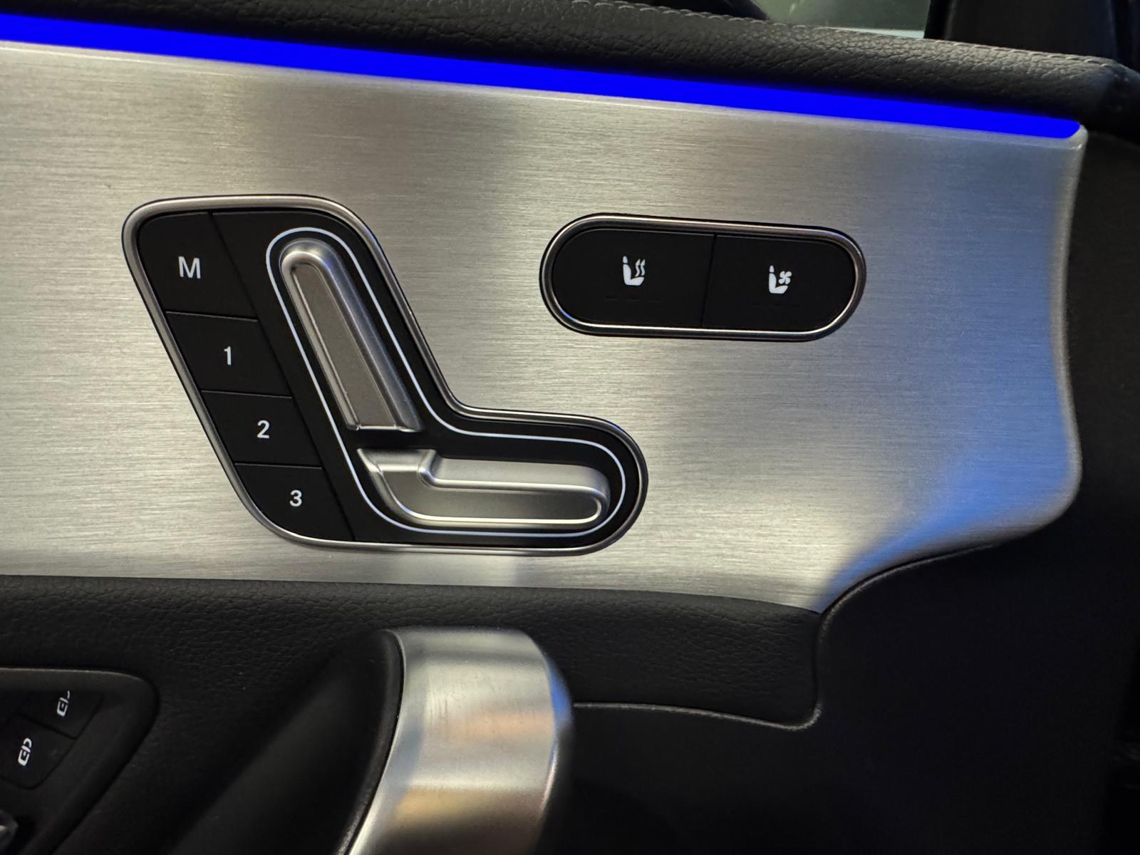 MERCEDES-BENZ A 45 S AMG 4Matic+ Speedshift-image-25