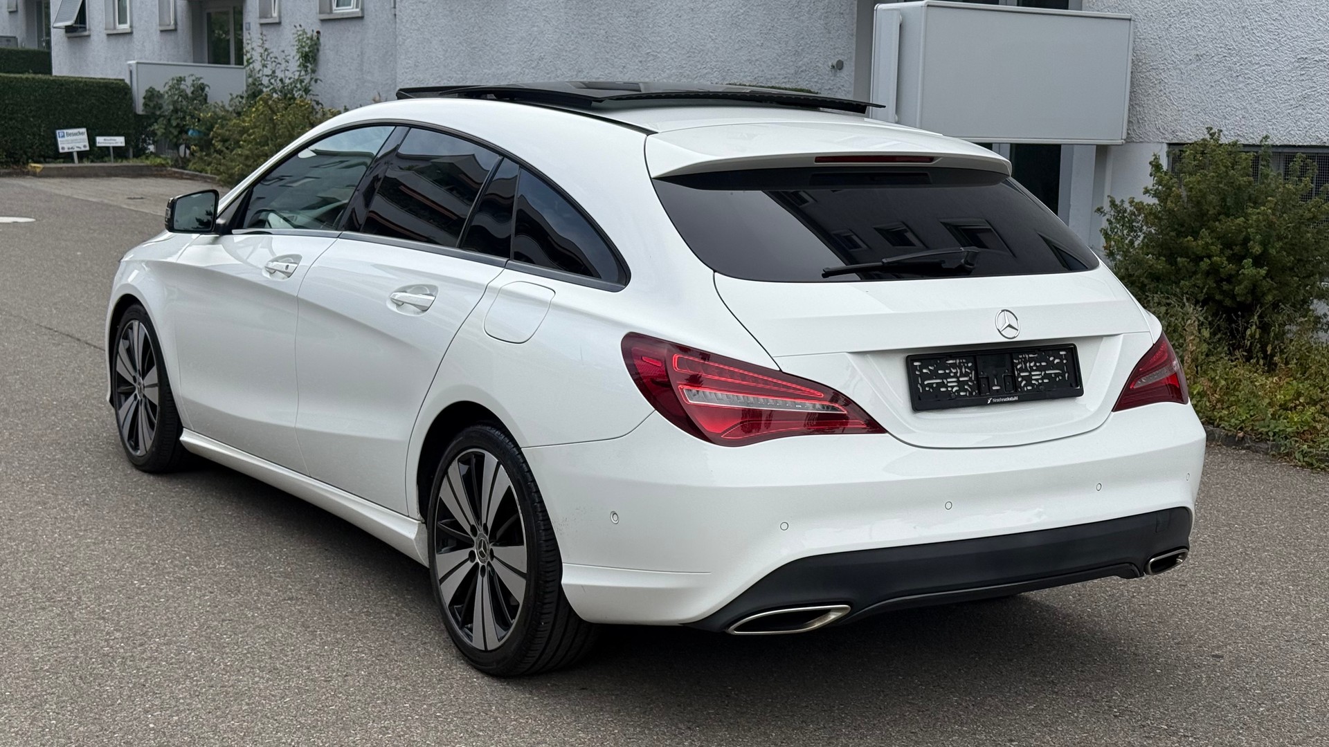 MERCEDES-BENZ CLA Shooting Brake 200 Night Star 7G-DCT-image-9