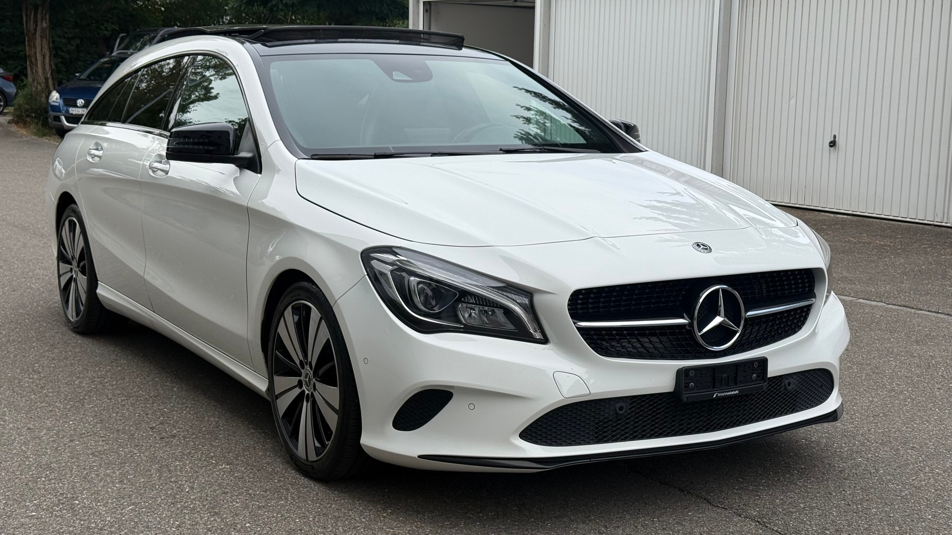 MERCEDES-BENZ CLA Shooting Brake 200 Night Star 7G-DCT-image-5