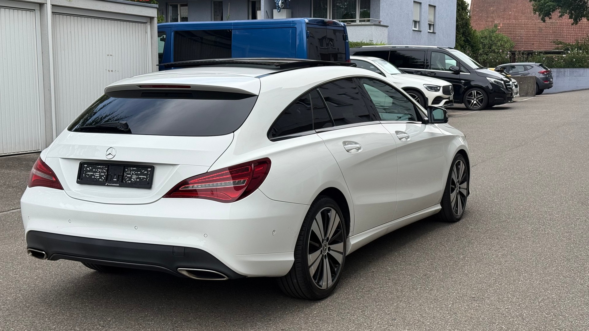 MERCEDES-BENZ CLA Shooting Brake 200 Night Star 7G-DCT-image-7