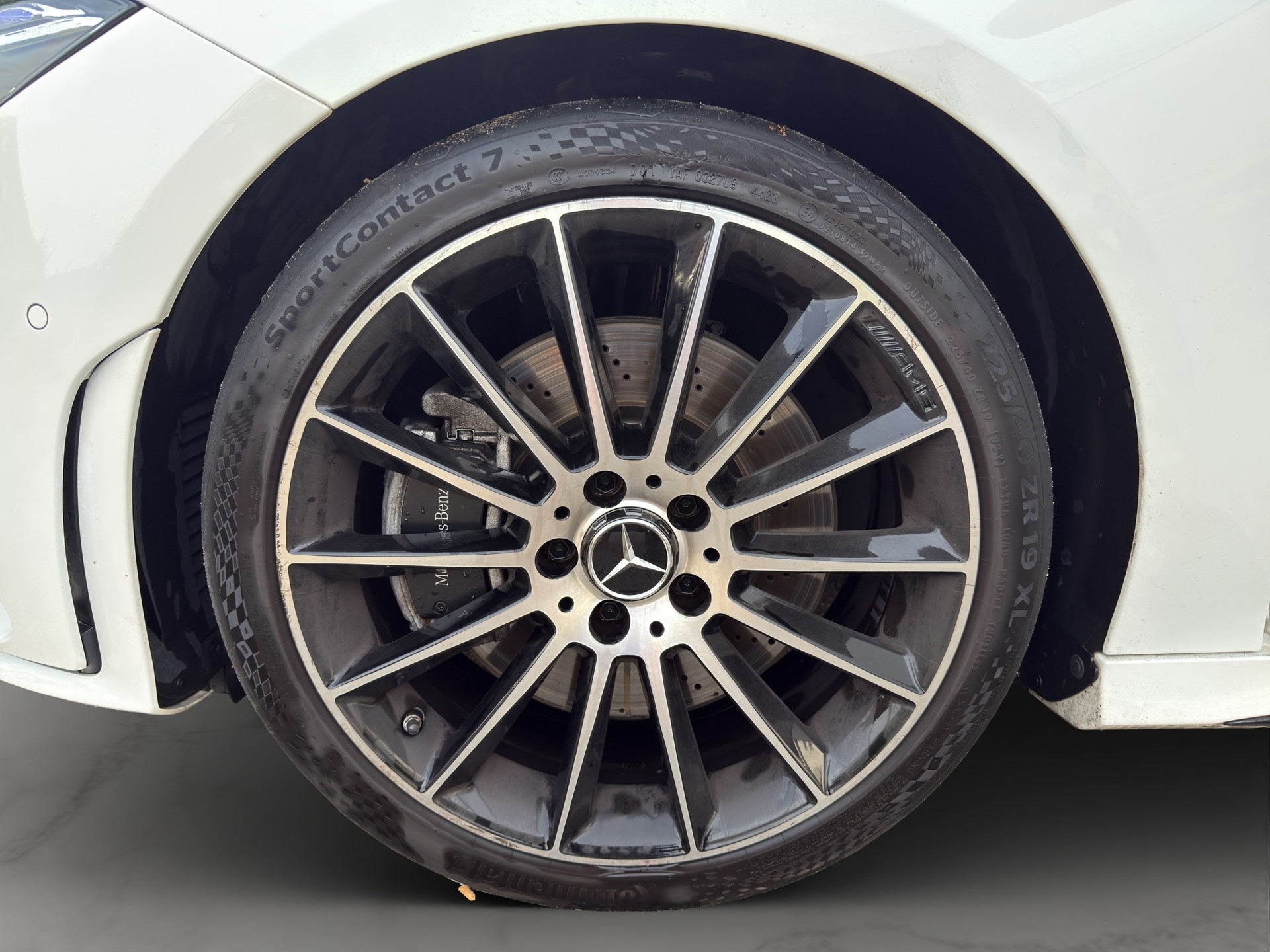 MERCEDES-BENZ CLA Shooting Brake 250 4Matic 7G-DCT * Swiss Star * 8 fach * Garantie * 1. Hand *-image-15