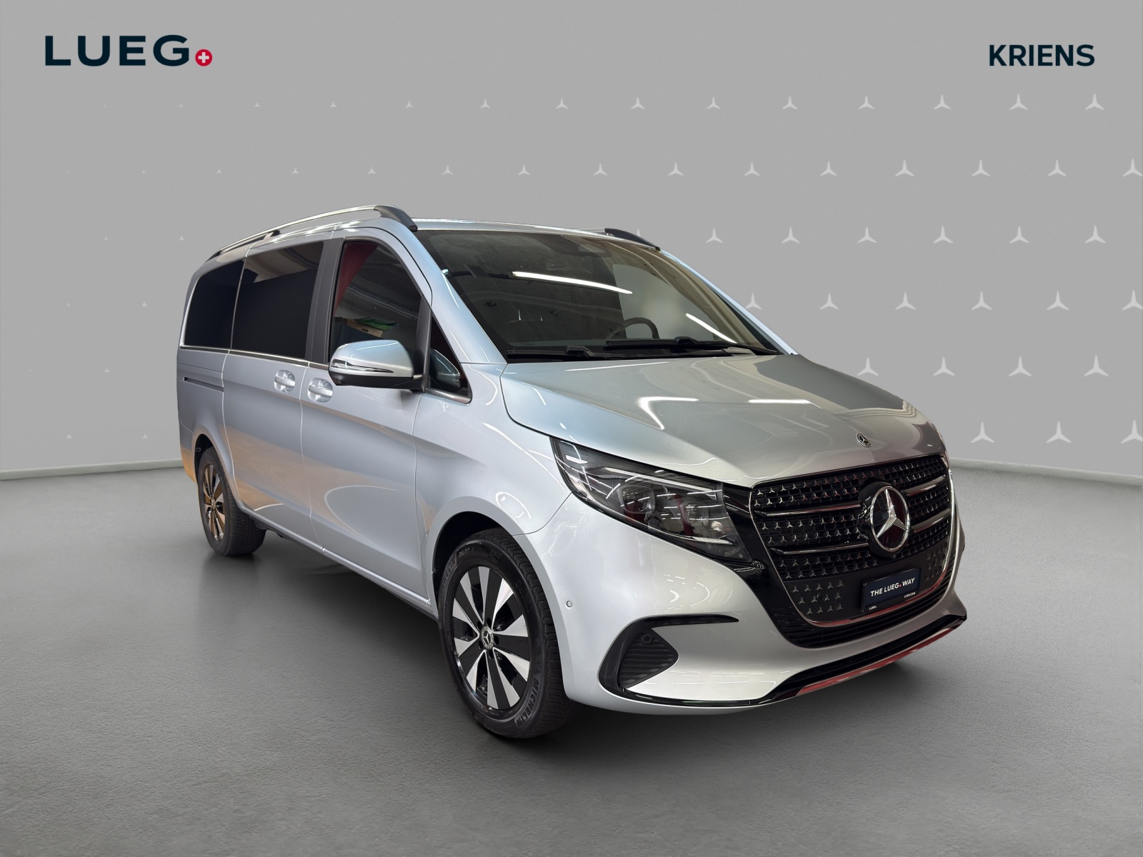 MERCEDES-BENZ V 250 d 4M - Lang / 4x4 / DISTRONIC / 360 Grad Kamera / AHK / 7 Sitze-image-4