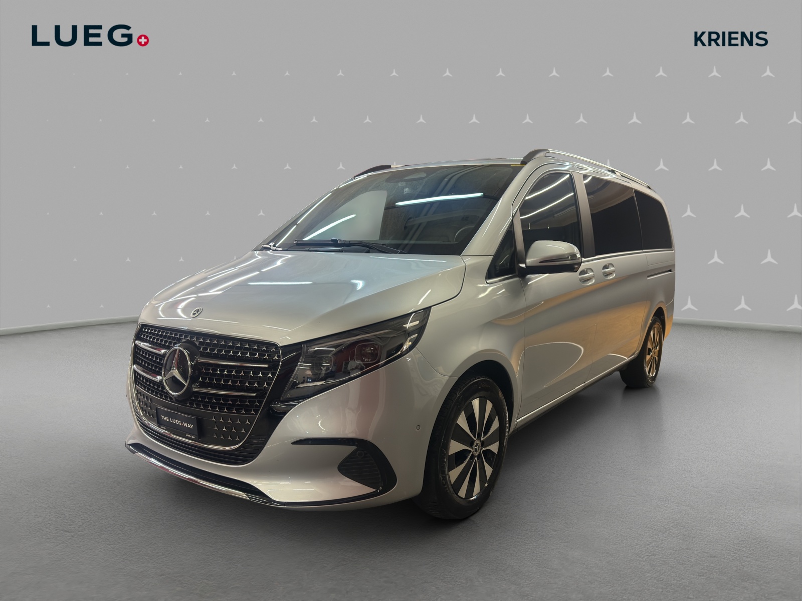MERCEDES-BENZ V 250 d 4M - Lang / 4x4 / DISTRONIC / 360 Grad Kamera / AHK / 7 Sitze-image-0