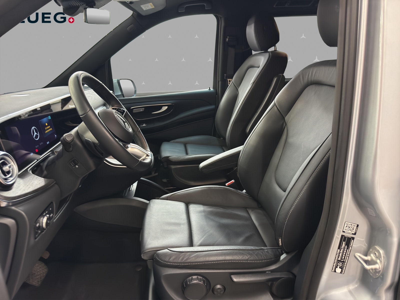 MERCEDES-BENZ V 250 d 4M - Lang / 4x4 / DISTRONIC / 360 Grad Kamera / AHK / 7 Sitze-image-7