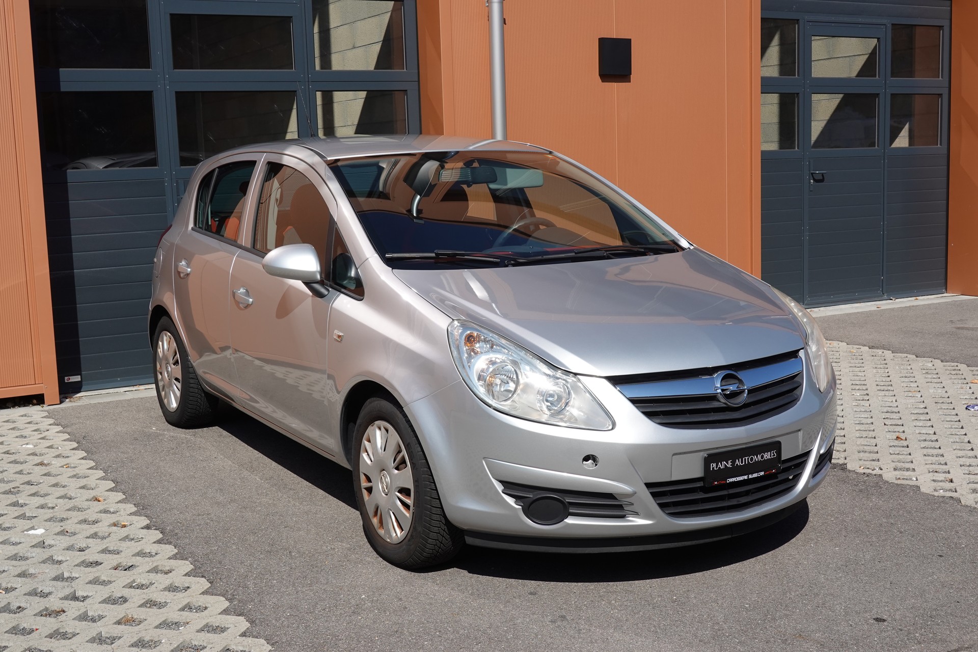 OPEL Corsa 1.4 TP Enjoy "CH Vehicule * Capteur stationnement"-image-2