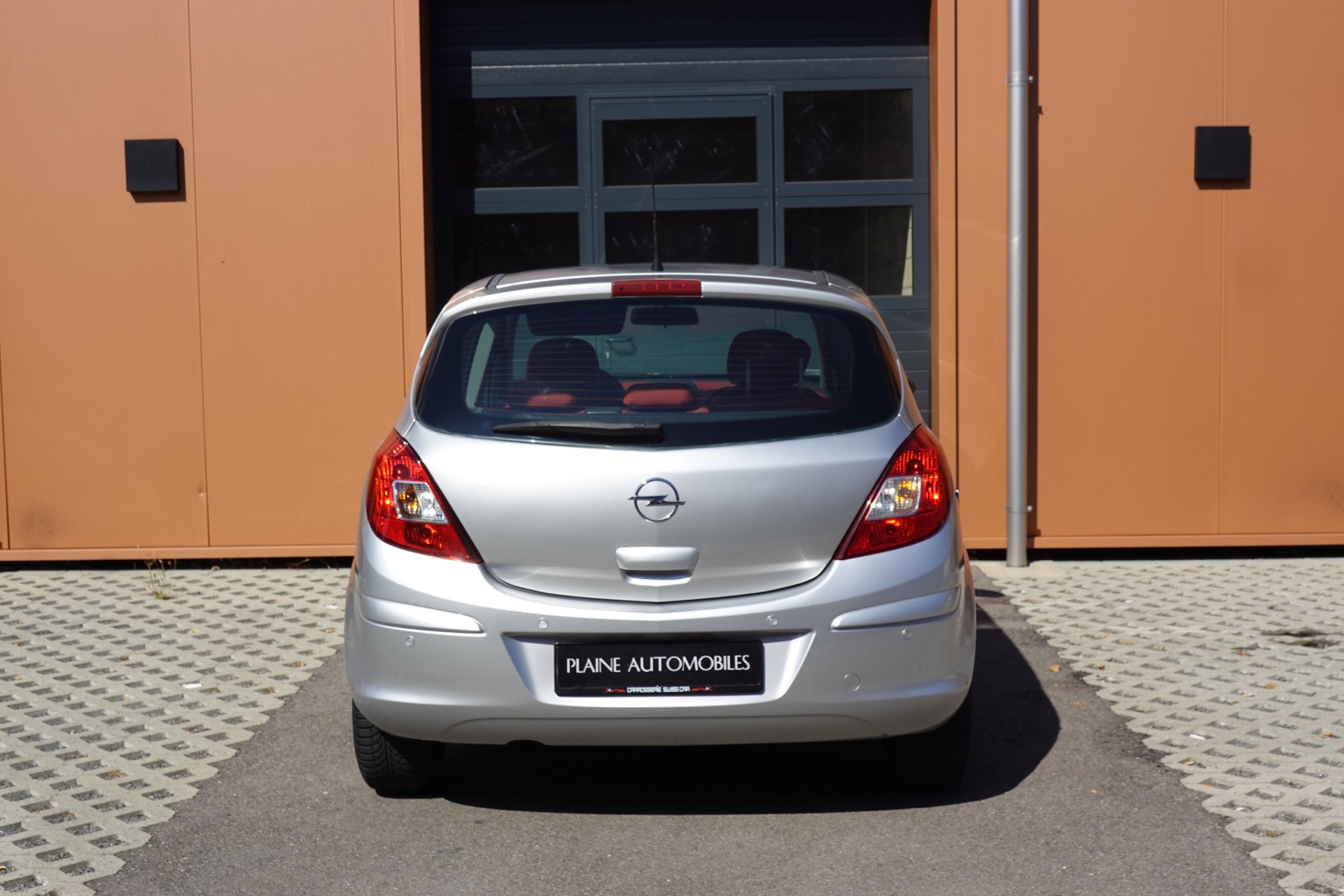 OPEL Corsa 1.4 TP Enjoy "CH Vehicule * Capteur stationnement"-image-8