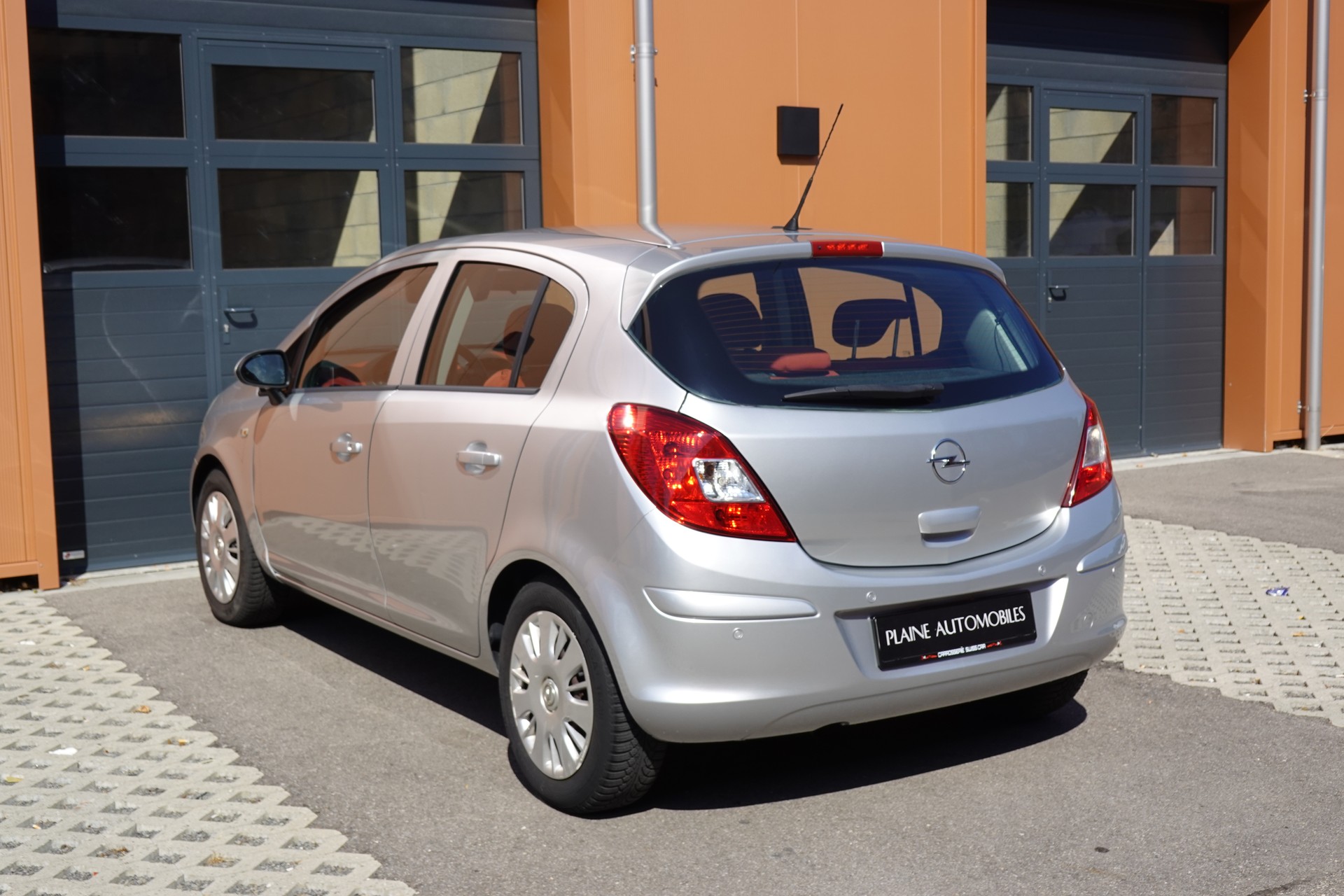 OPEL Corsa 1.4 TP Enjoy "CH Vehicule * Capteur stationnement"-image-9