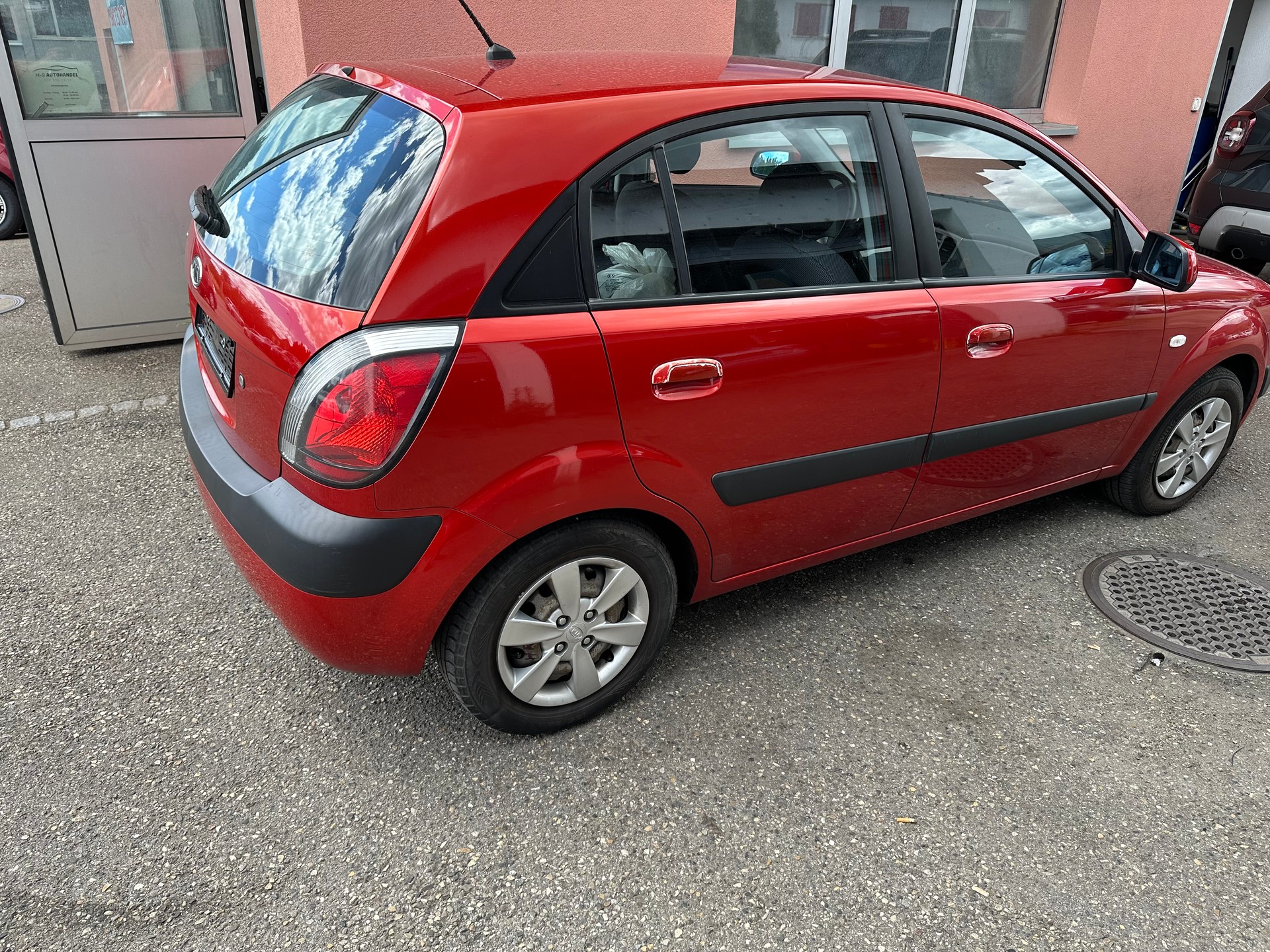 KIA Rio 1.4 16V Trend-image-1