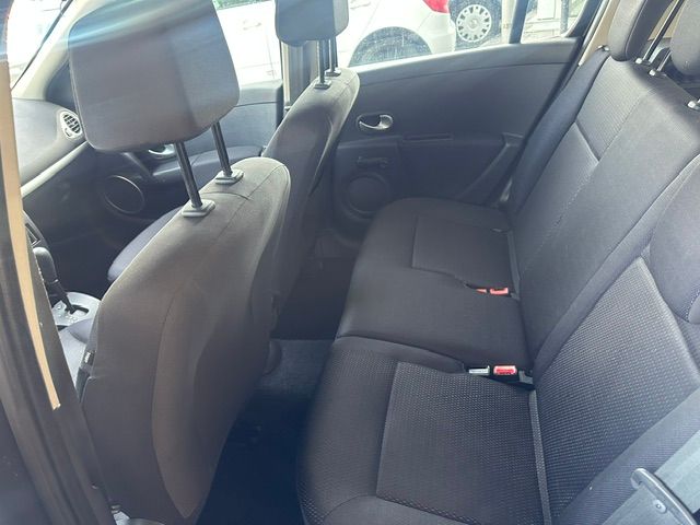 RENAULT Clio 1.6 16V Dynamique-image-11