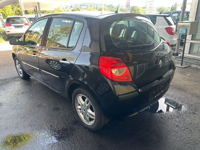 RENAULT Clio 1.6 16V Dynamique-image-3
