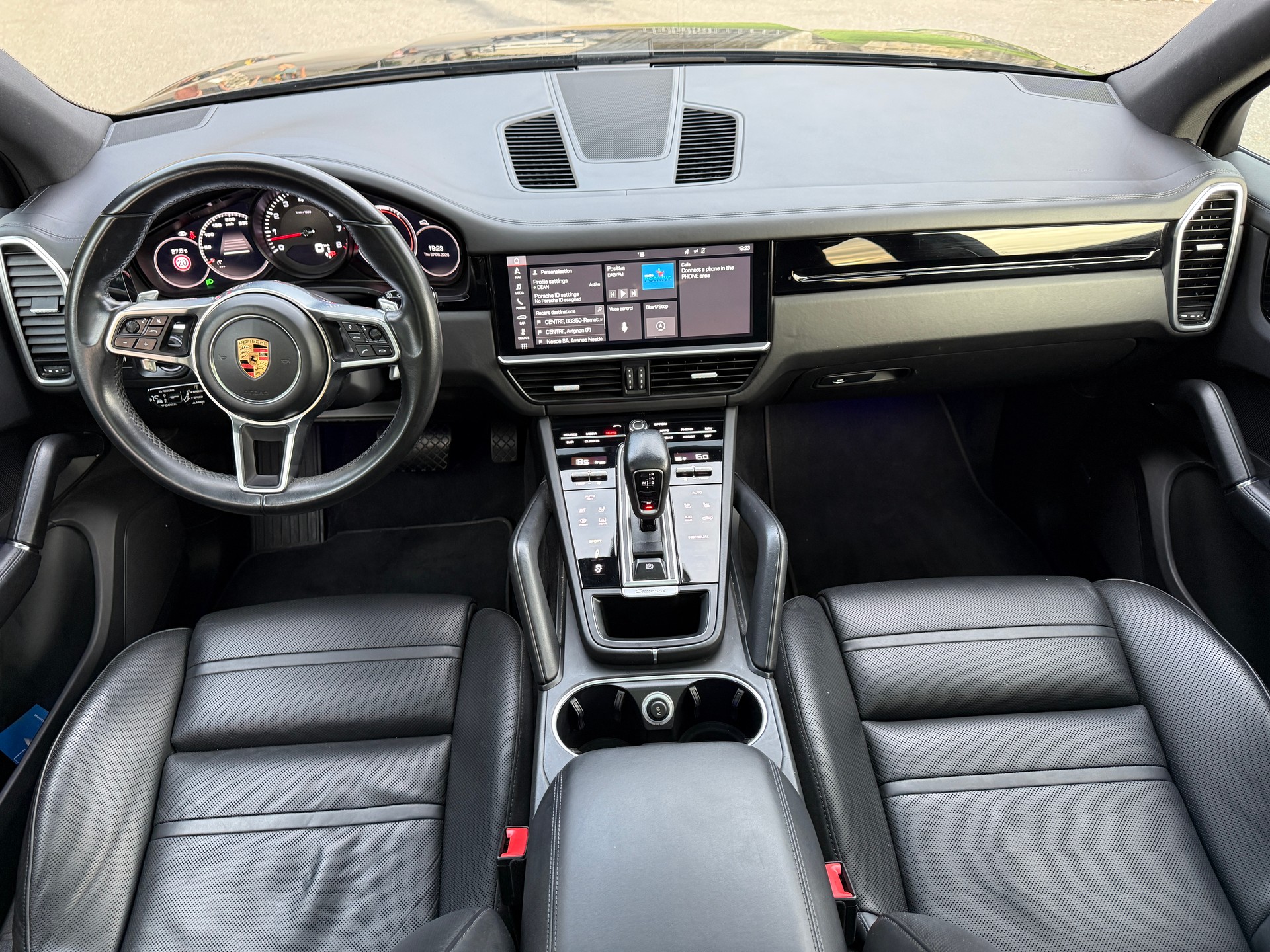 PORSCHE Cayenne-image-5