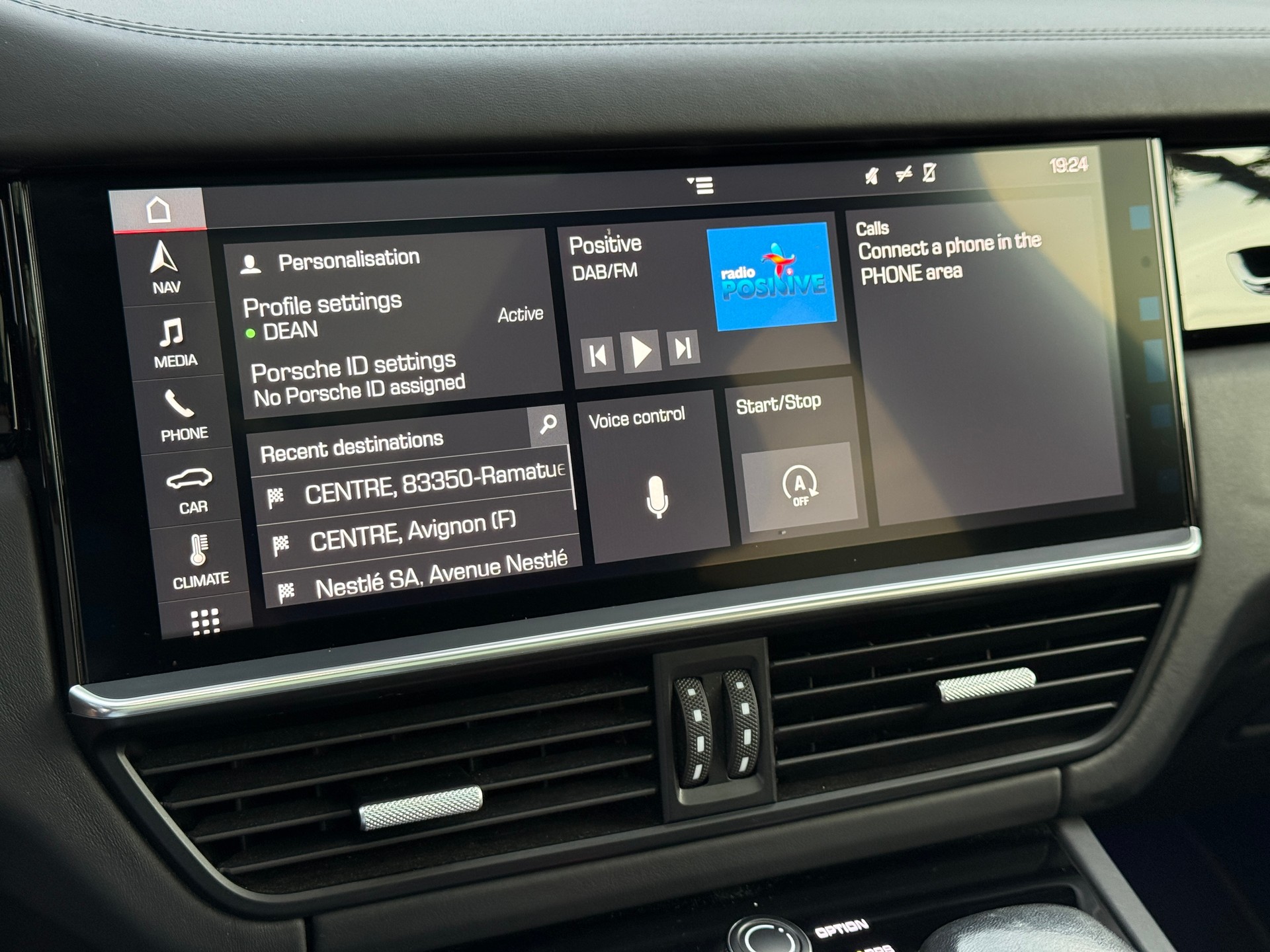 PORSCHE Cayenne-image-9