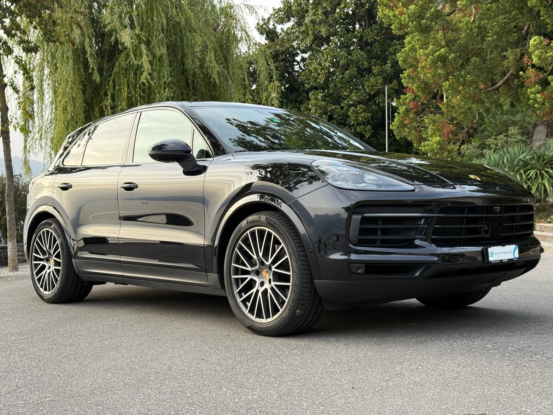 PORSCHE Cayenne-image-3
