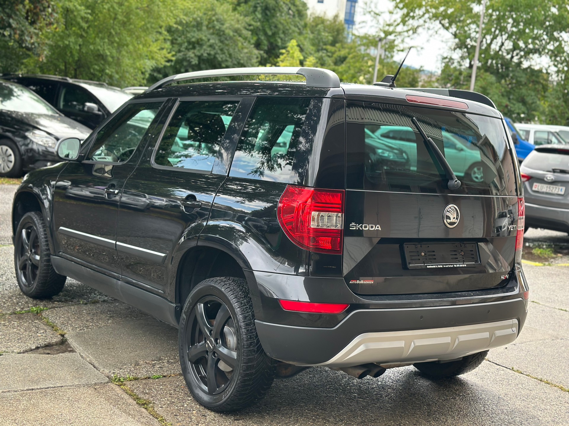 SKODA Yeti 2.0 TDI Outdoor Adventure 4x4 DSG-image-3
