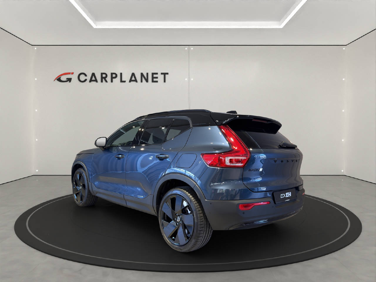 VOLVO EX40 Twin Black Edition AWD-image-2