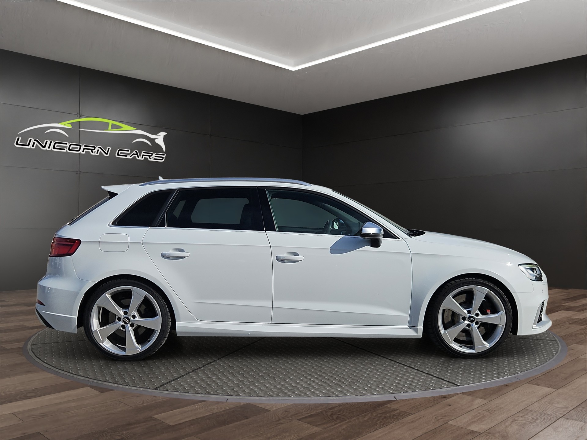 AUDI RS3 Sportback 2.5 TSI quattro S-tronic-image-7