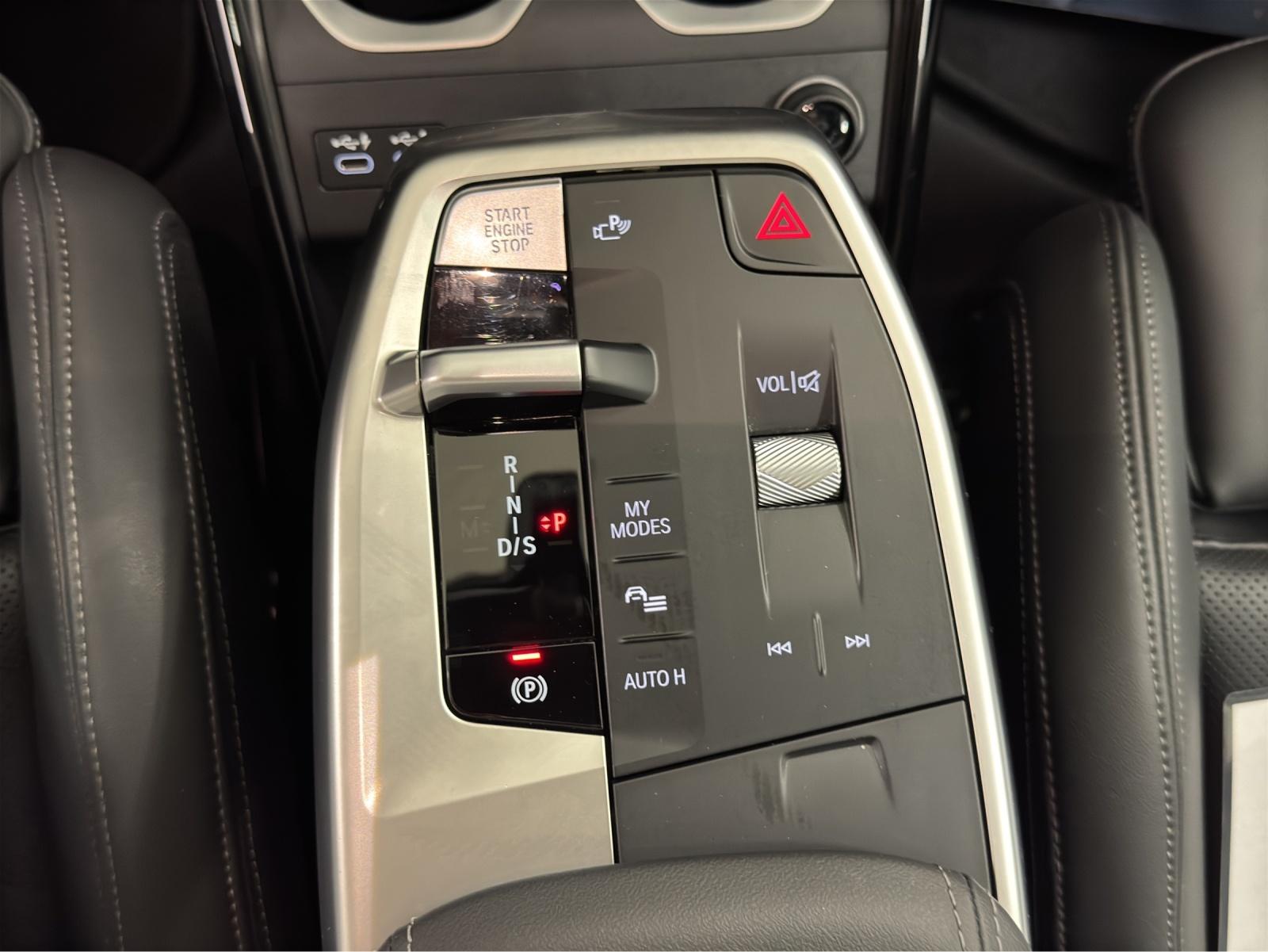 BMW X1 U11 30e xDrive paddles-image-18