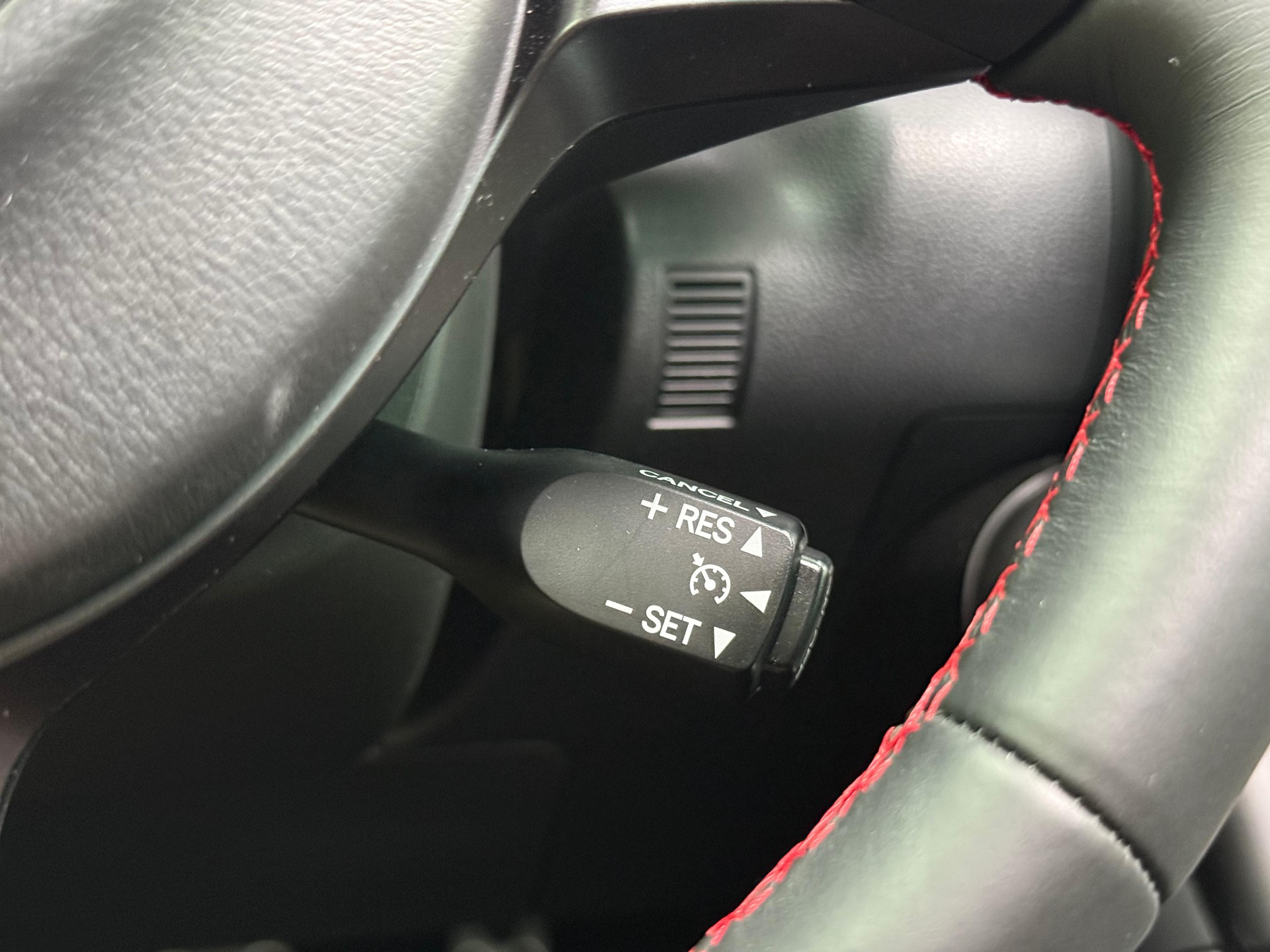 SUBARU BRZ 2.4 STI Line-image-27