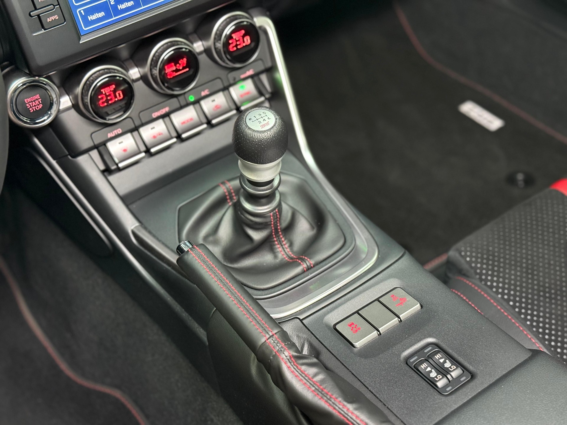 SUBARU BRZ 2.4 STI Line-image-22