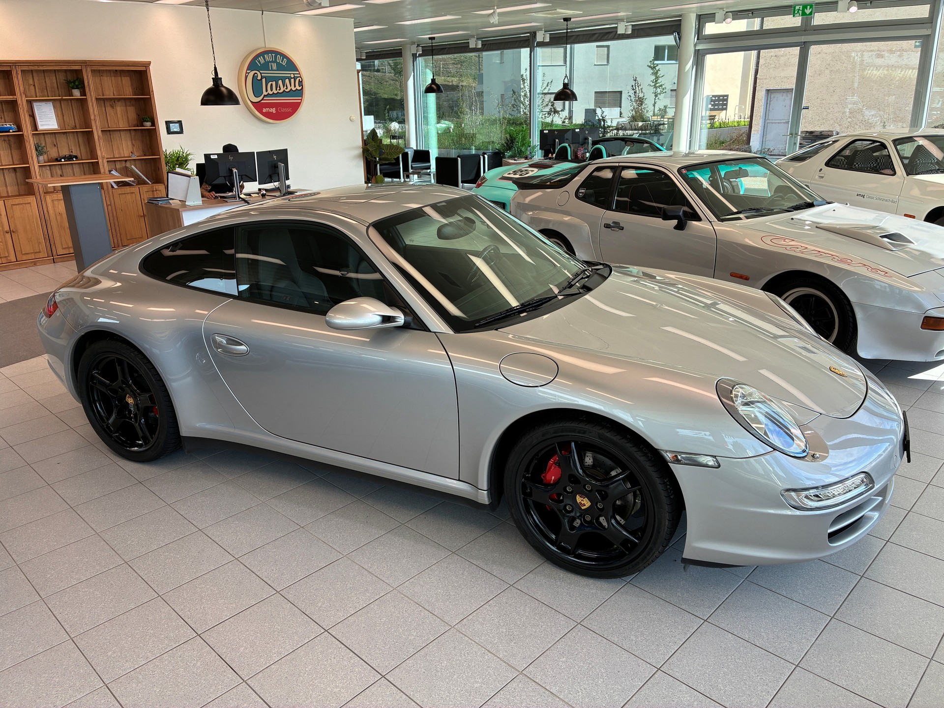 PORSCHE 911 Carrera 4S-image-0