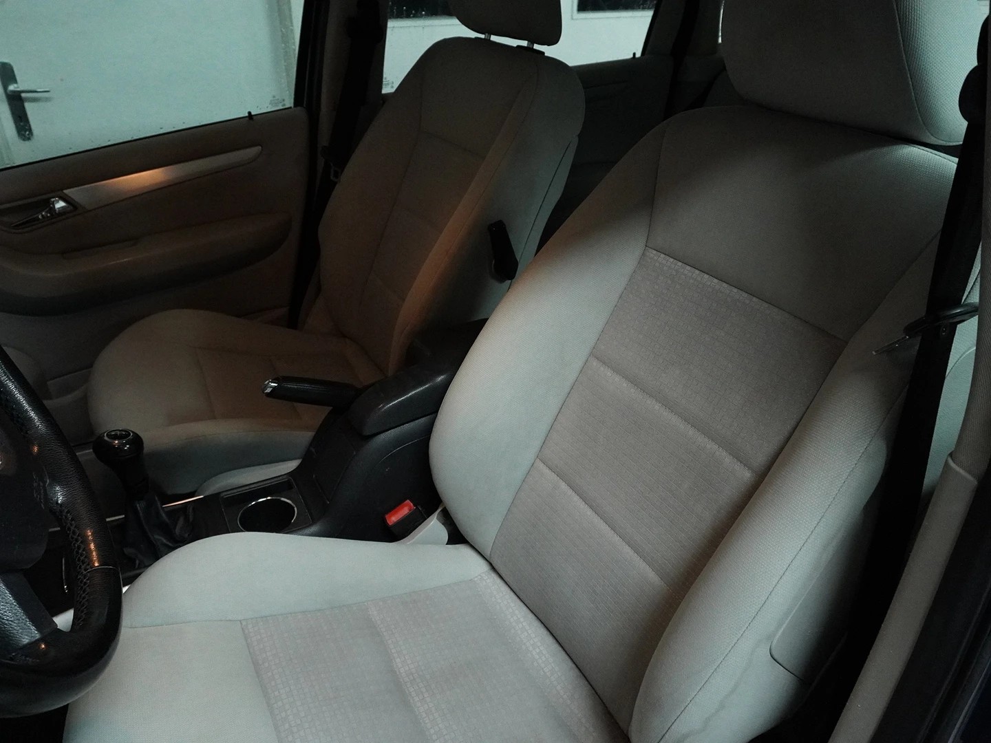 MERCEDES-BENZ B 200-image-3