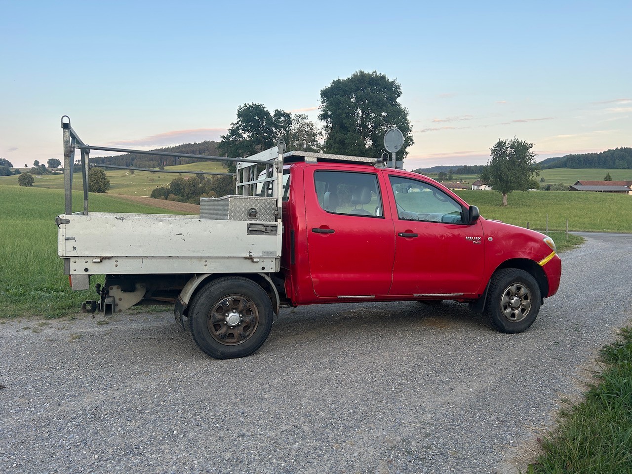 TOYOTA Hilux 4x4 ExtraCab LineaSol-image-3