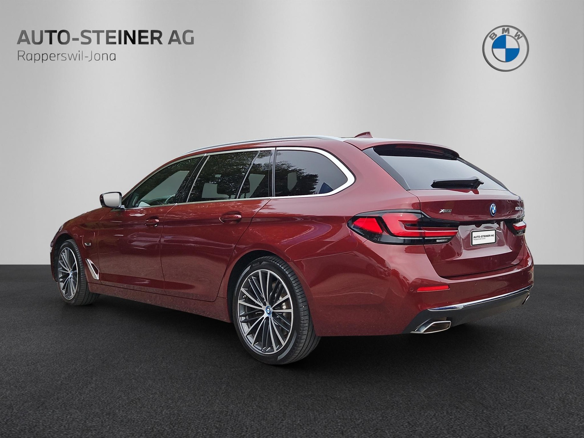 BMW 530e xDrive Touring Steptronic-image-2