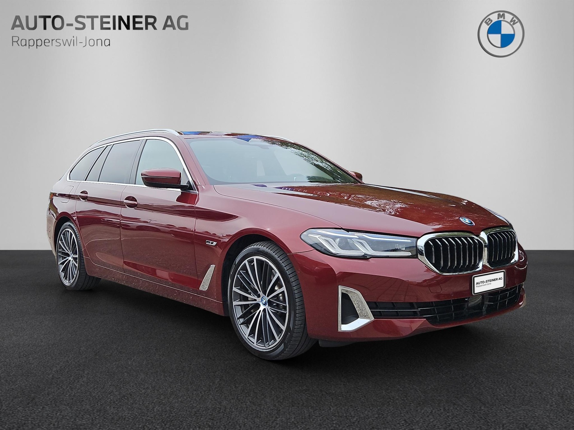 BMW 530e xDrive Touring Steptronic-image-6
