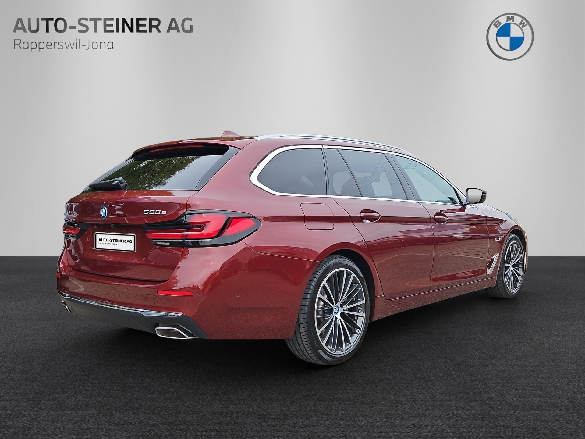 BMW 530e xDrive Touring Steptronic-image-4
