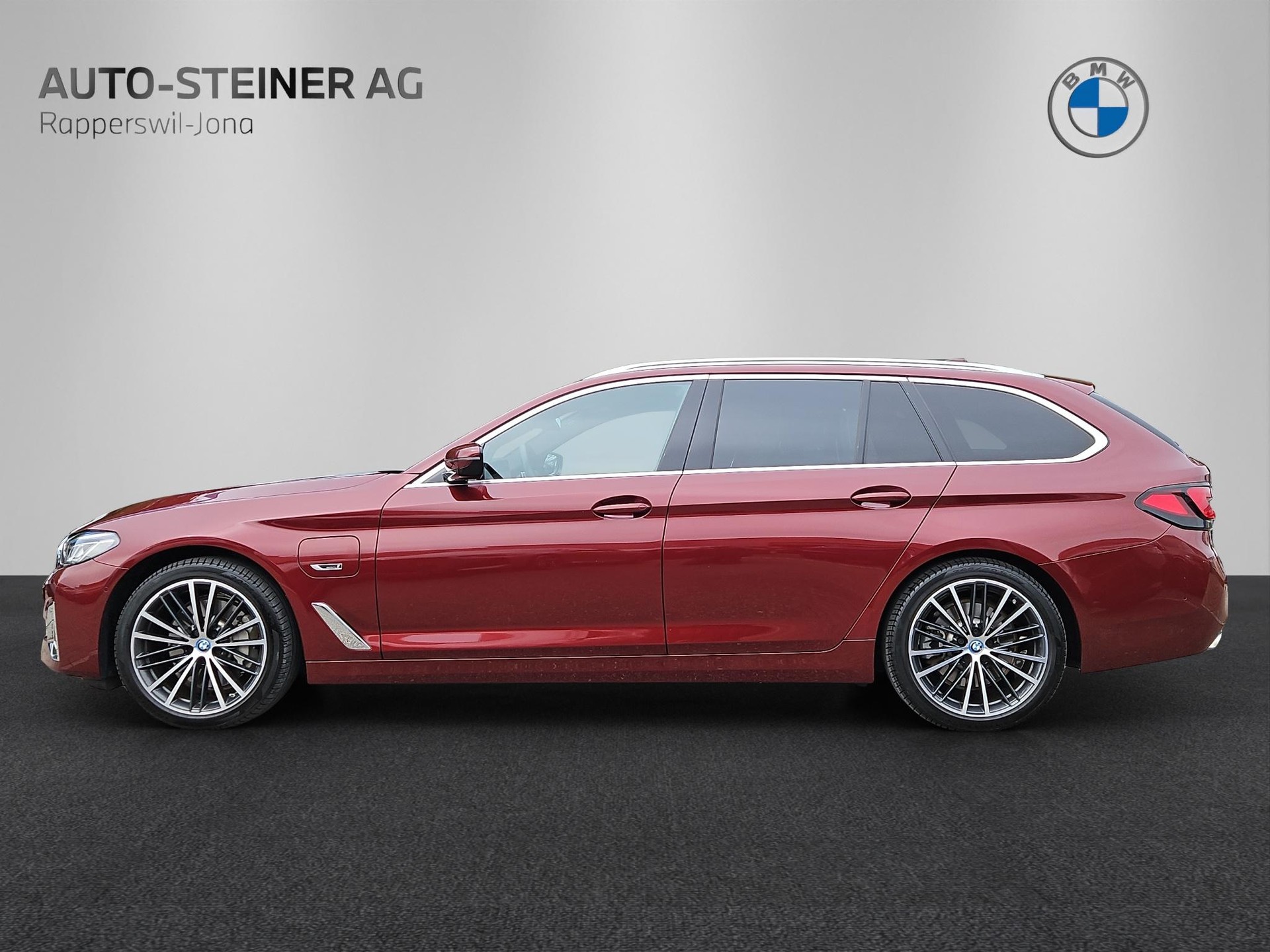 BMW 530e xDrive Touring Steptronic-image-1