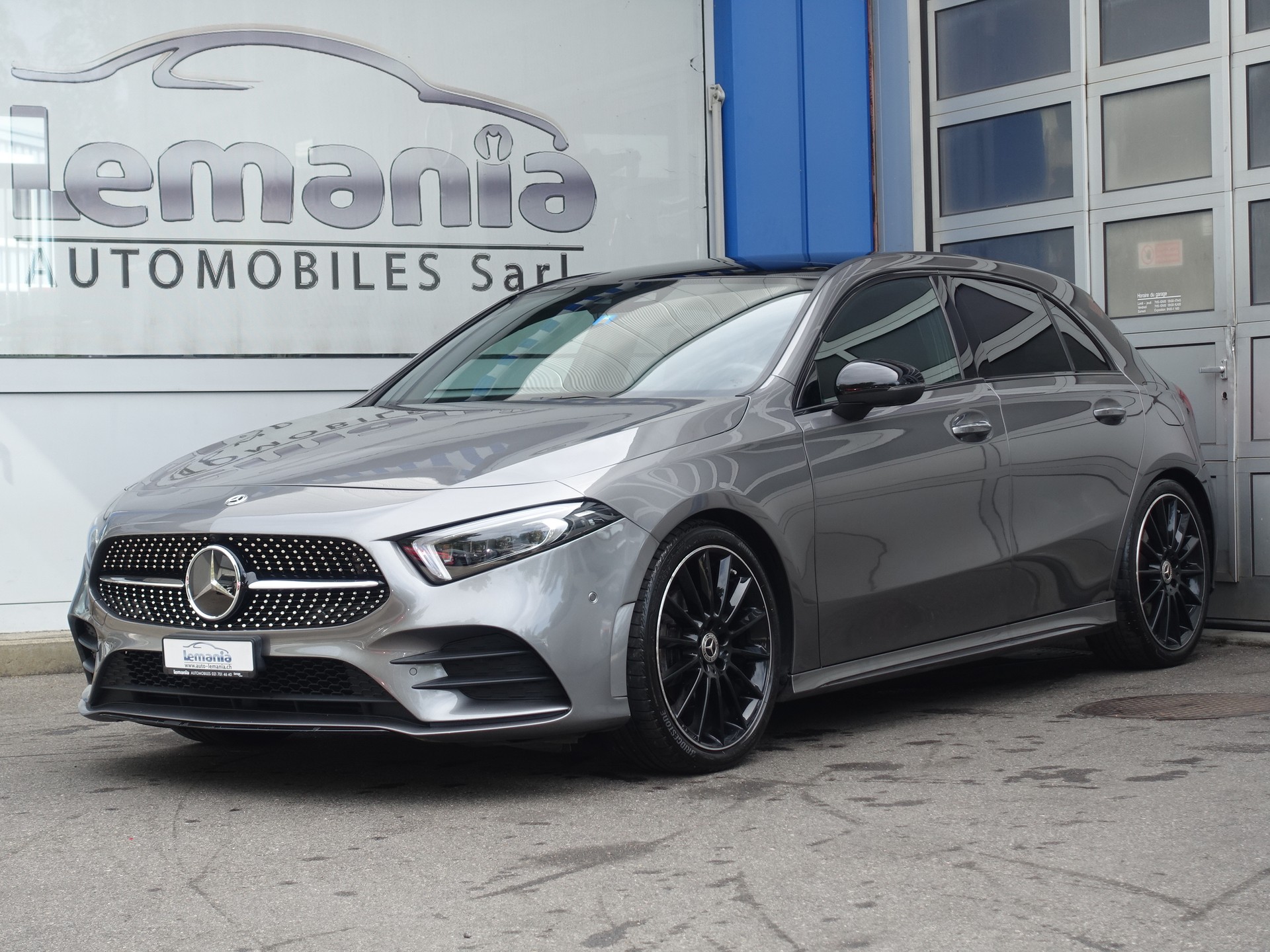 MERCEDES-BENZ A 200 4Matic AMG Line 8G-DCT-image-1