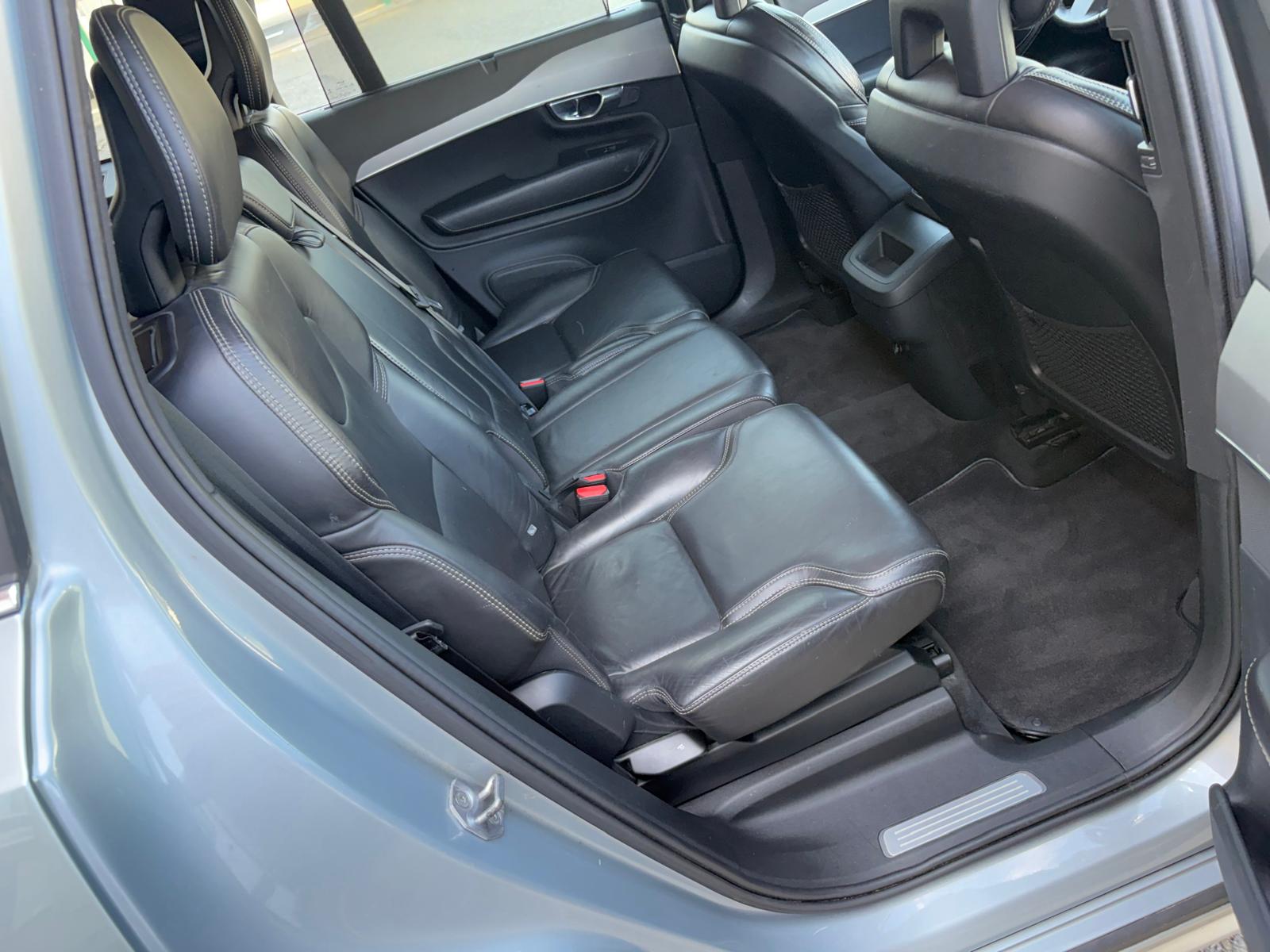 VOLVO XC90 D5 AWD Inscription Geartronic-image-12