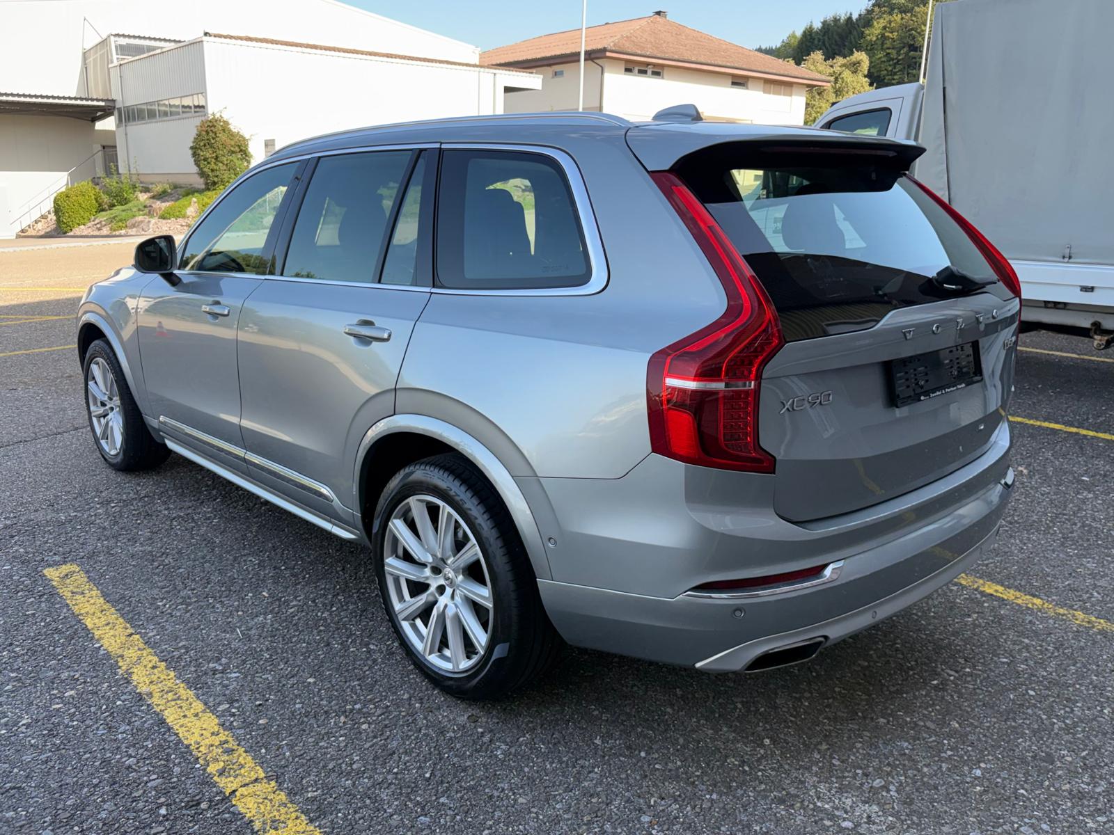 VOLVO XC90 D5 AWD Inscription Geartronic-image-2