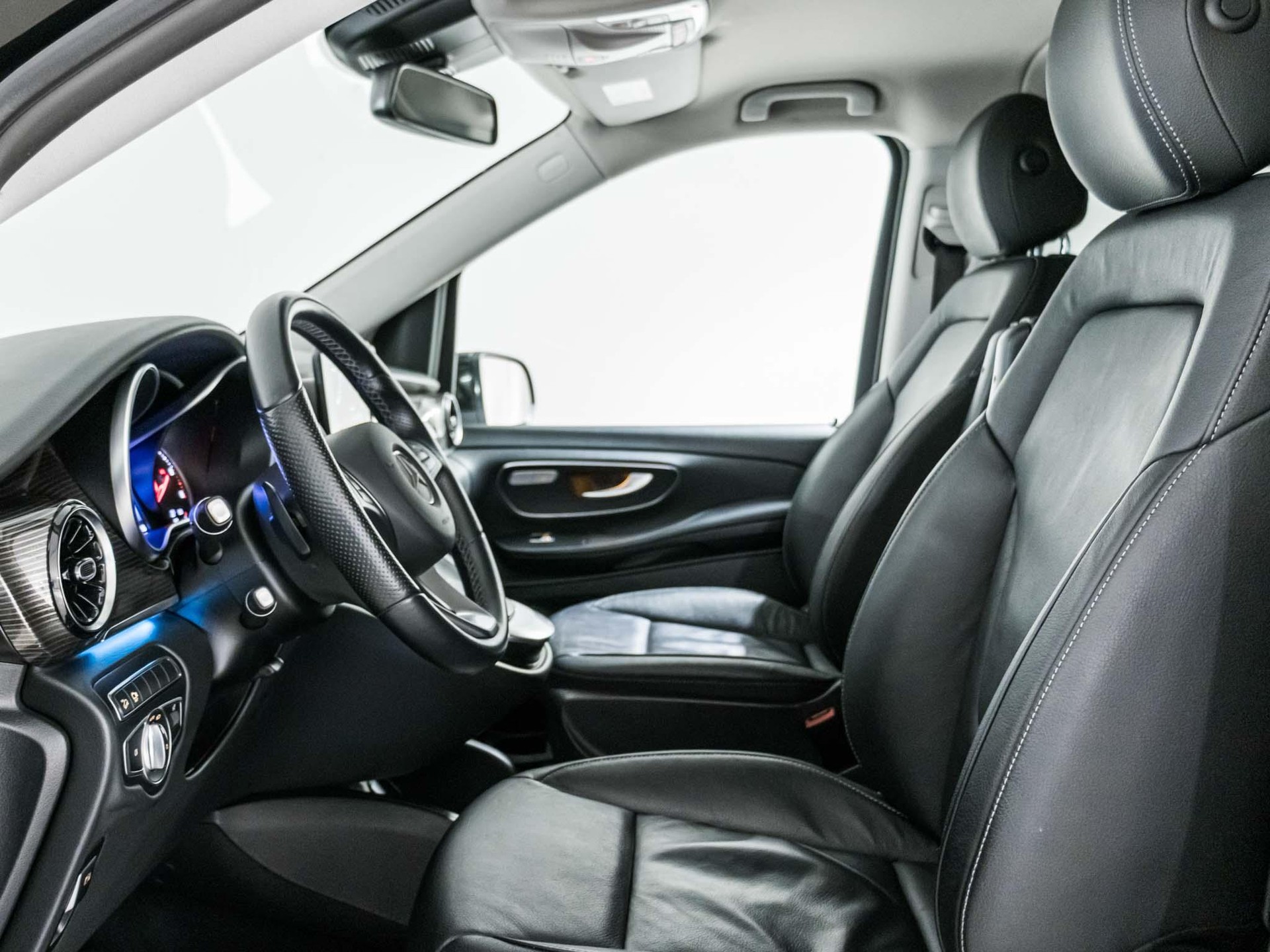 MERCEDES-BENZ V 250 d Avantgarde L-image-6