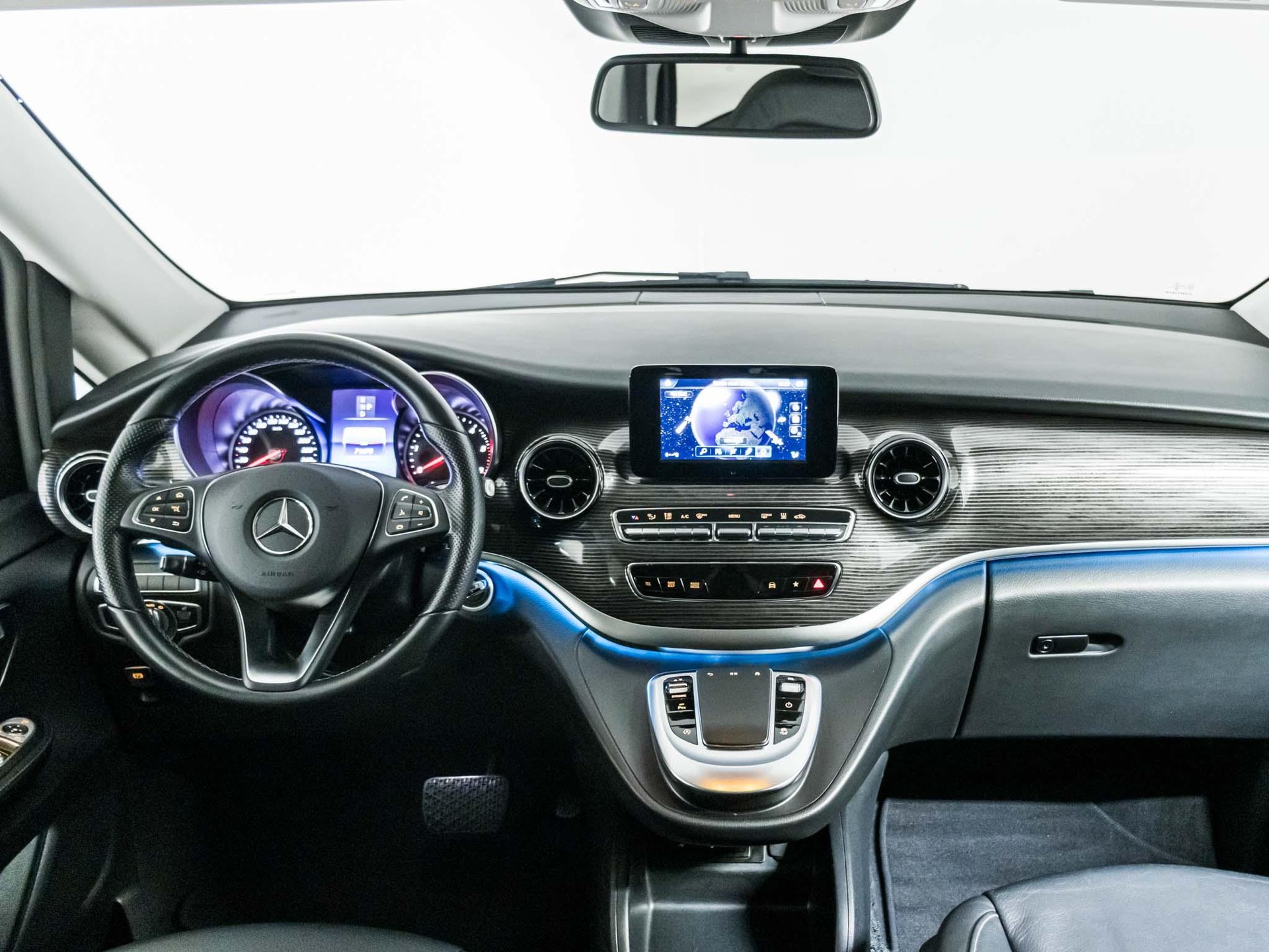 MERCEDES-BENZ V 250 d Avantgarde L-image-11