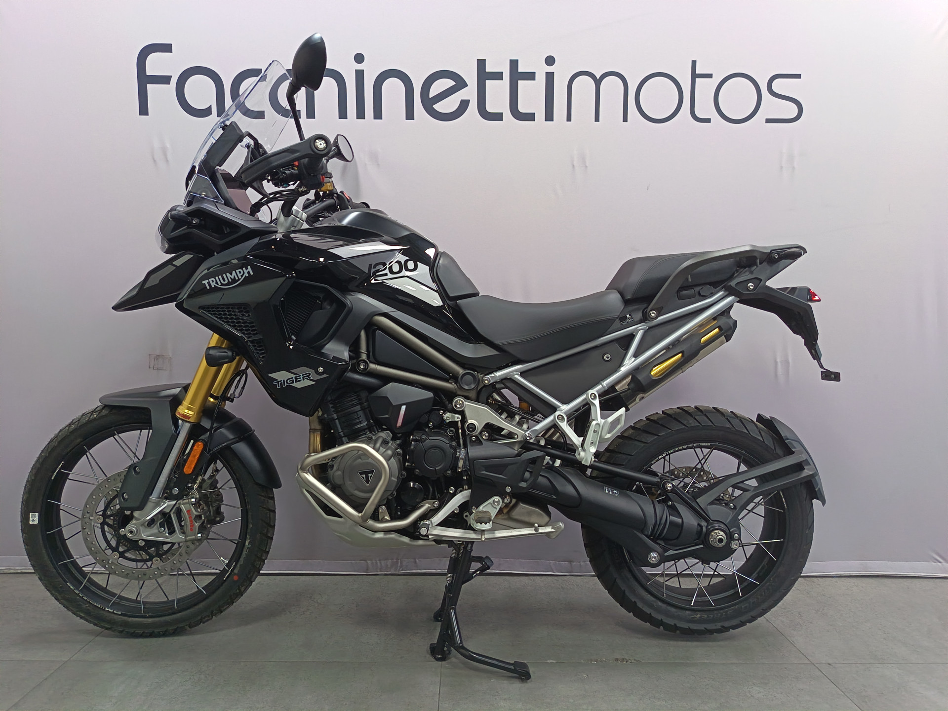 TRIUMPH Tiger 1200 Rally Pro-showroom-element-3