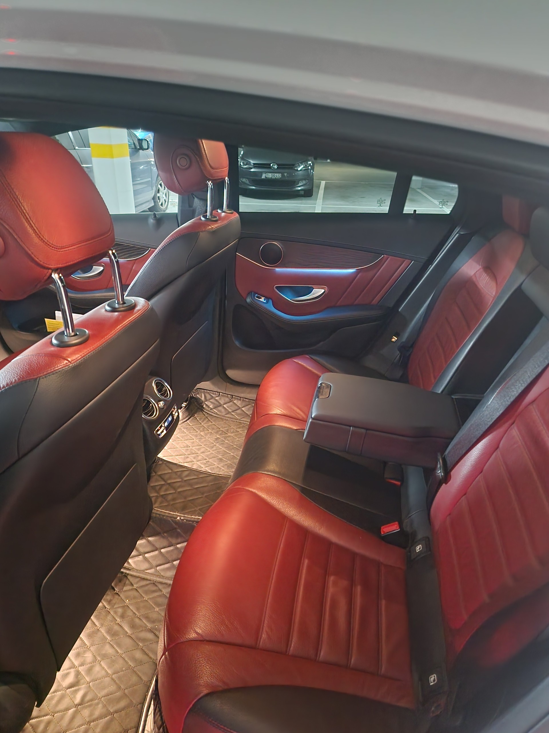 MERCEDES-BENZ GLC 250 d AMG Line 4m-image-5
